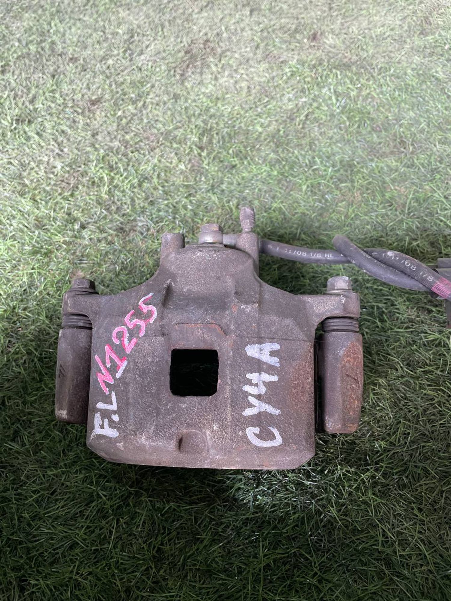 1255 Суппорт тормозной передний левый Mitsubishi Lancer X 2.0 CY4A, 3000 рублей, Невинномысск