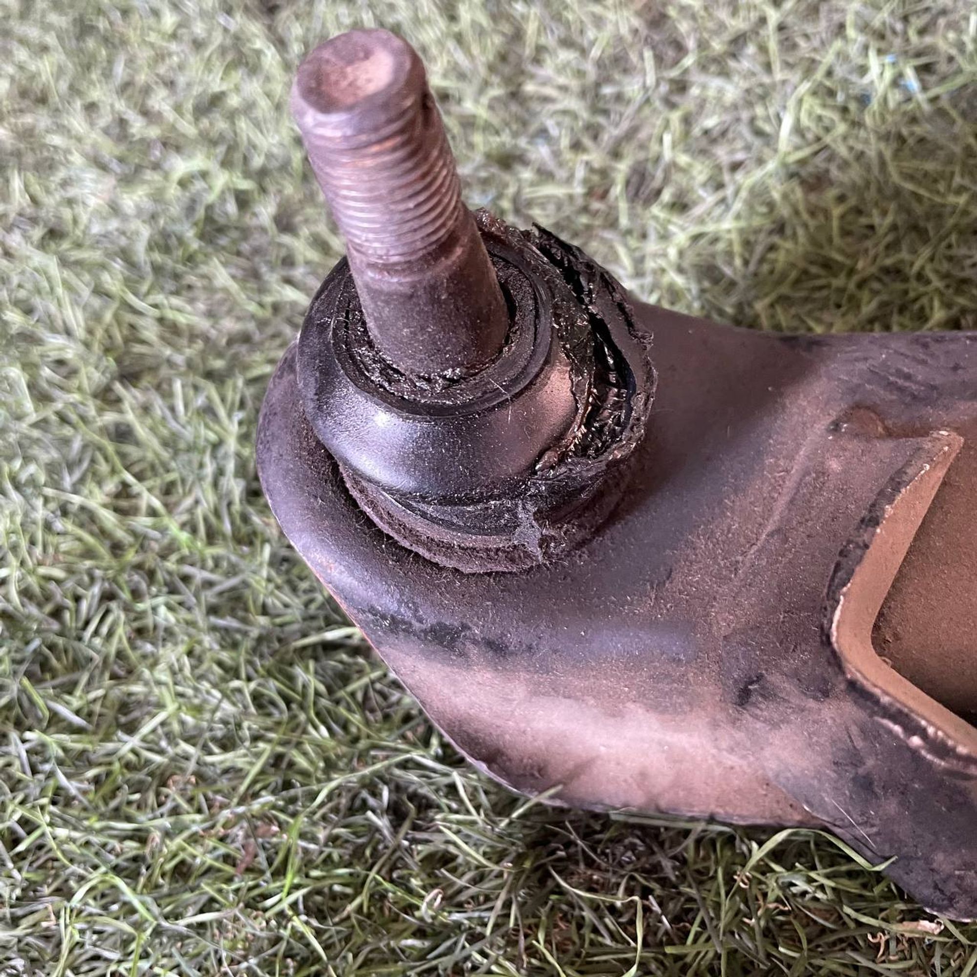 173 Рычаг передний левый нижний NISSAN SKYLINE HR33, 1 рублей, Невинномысск