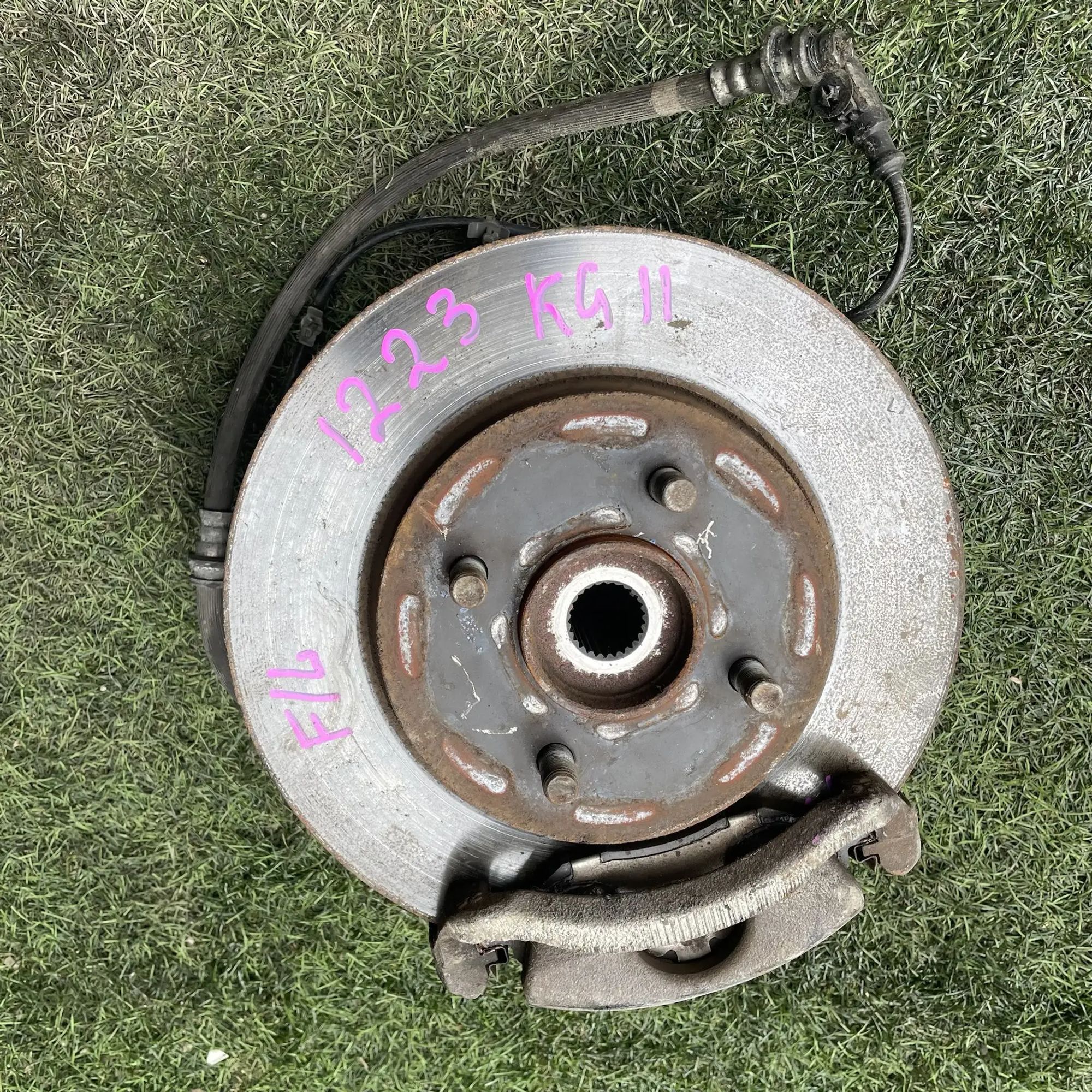 https://ycs.partsauto.market/partsauto-images/thmbs/userImages/772e461030aea93f4dbb6447c0f924d3/part/cf13edf4-58ca-490d-a696-9437beeb9f62_1779257355145.jpg