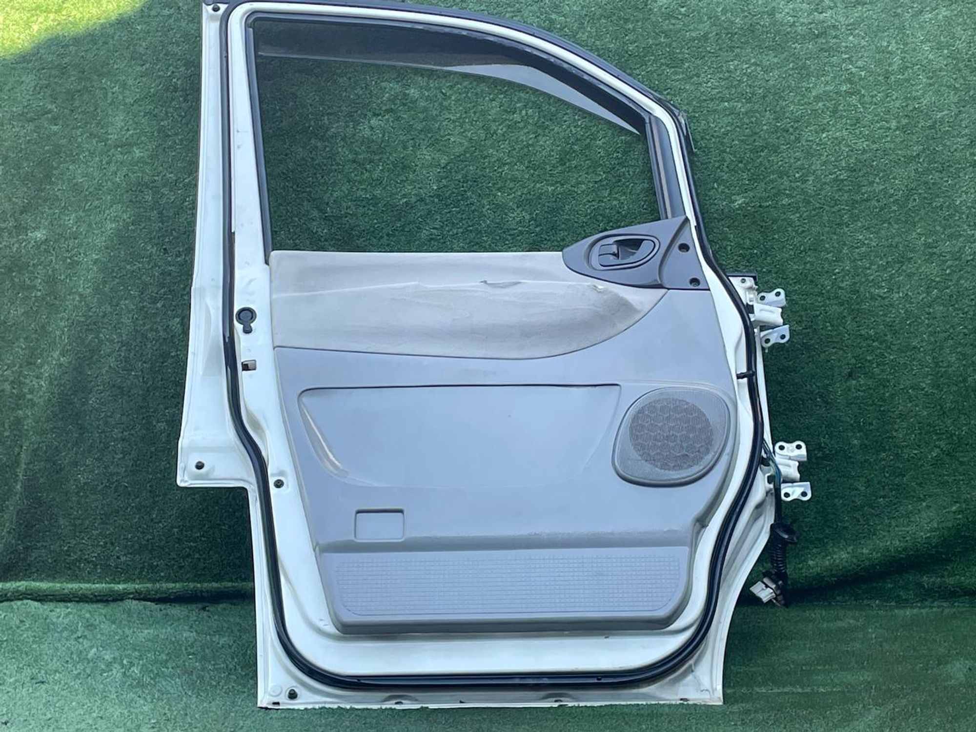 2098 дверь на MITSUBISHI DELICA PP8W, 10500 рублей, Невинномысск