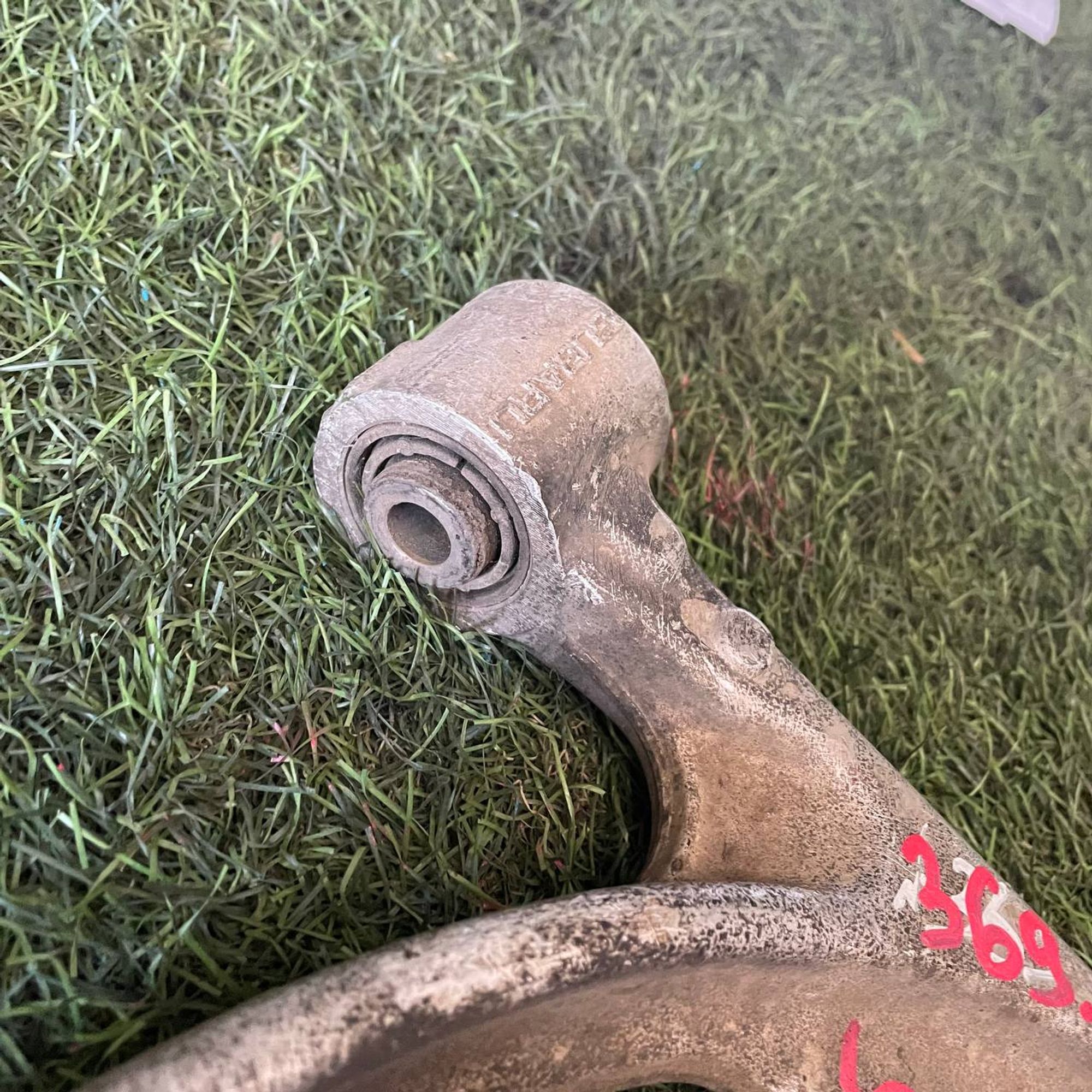 369 рычаг перед право низ SUBARU LEGACY BH5, 4500 рублей, Невинномысск