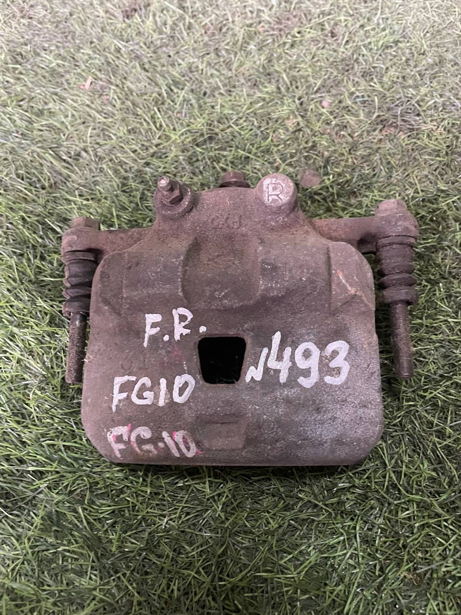 493 Суппорт тормозной передний правый NISSAN BLUEBIRD SYLPHY FG10, 3000 рублей, Невинномысск