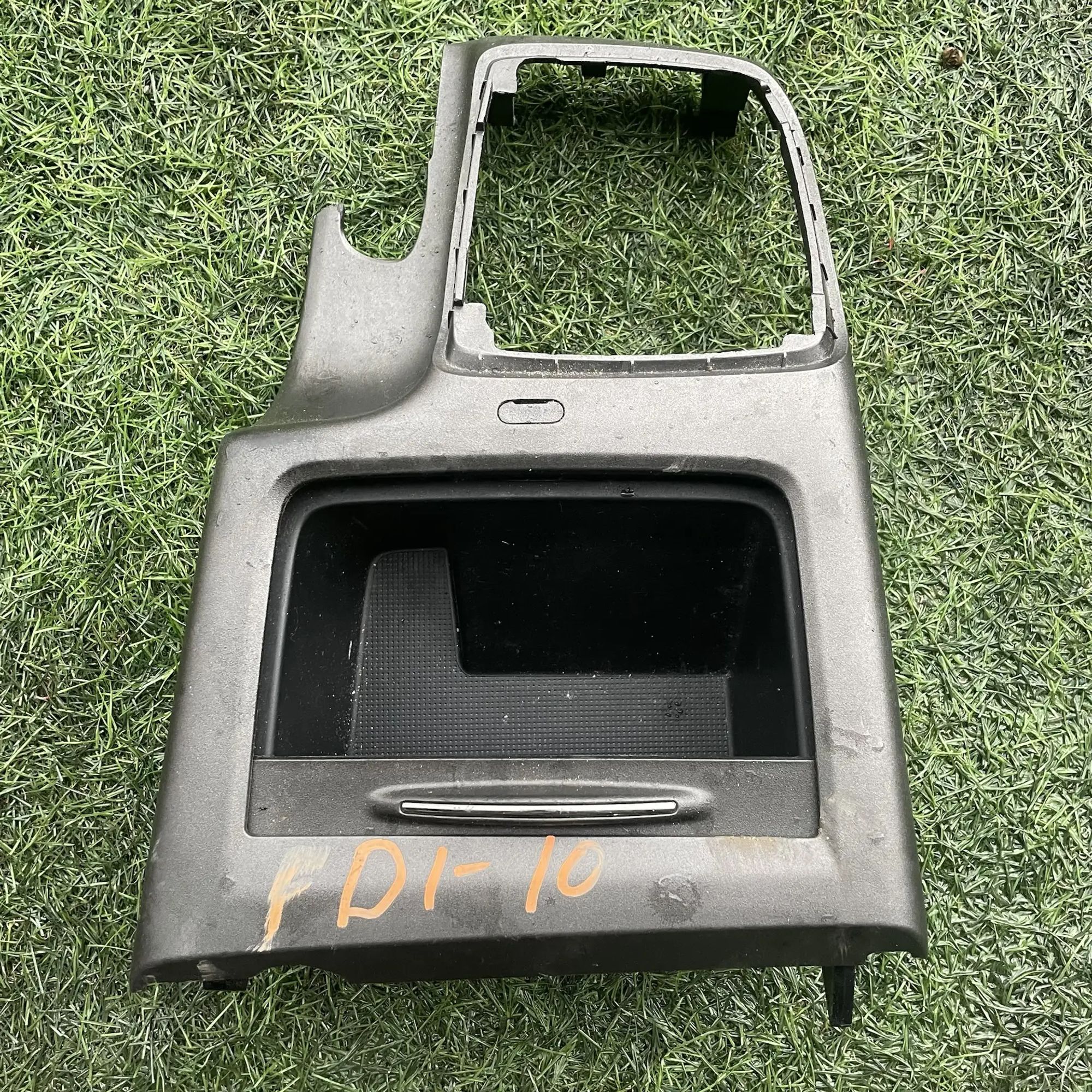 https://ycs.partsauto.market/partsauto-images/thmbs/userImages/772e461030aea93f4dbb6447c0f924d3/part/d12a190b-34d3-4d54-953f-0102c6b9e2ce_1779090645720.jpg