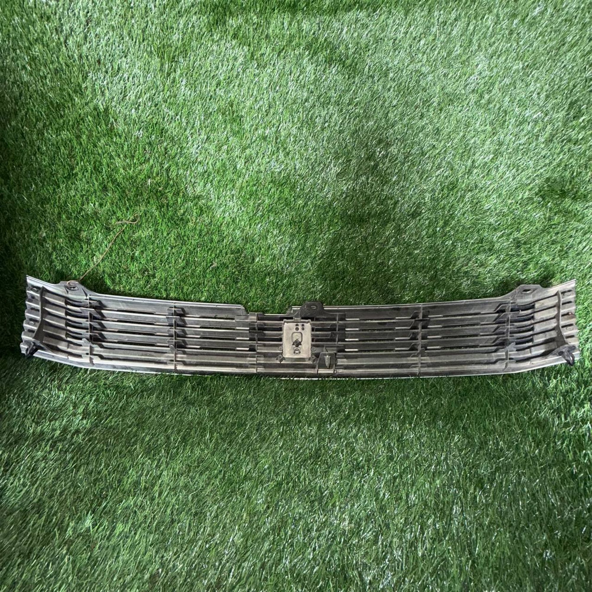 402 Решетка радиатора TOYOTA VOXY AZR60, 3000 рублей, Невинномысск