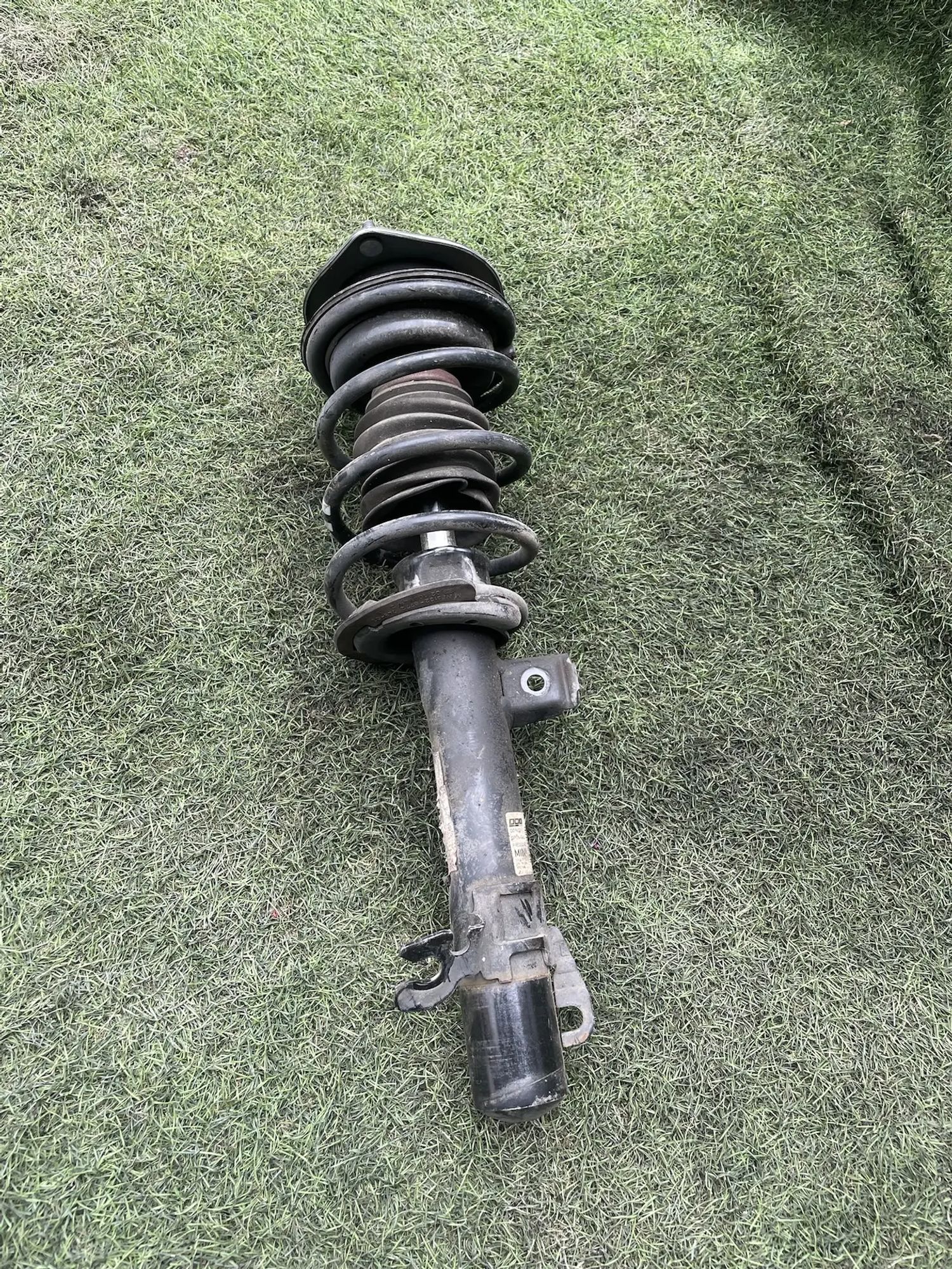 https://ycs.partsauto.market/partsauto-images/thmbs/userImages/772e461030aea93f4dbb6447c0f924d3/part/d172ce94-e97b-4232-9aa9-84069ad2cd48_1779171397889.jpg