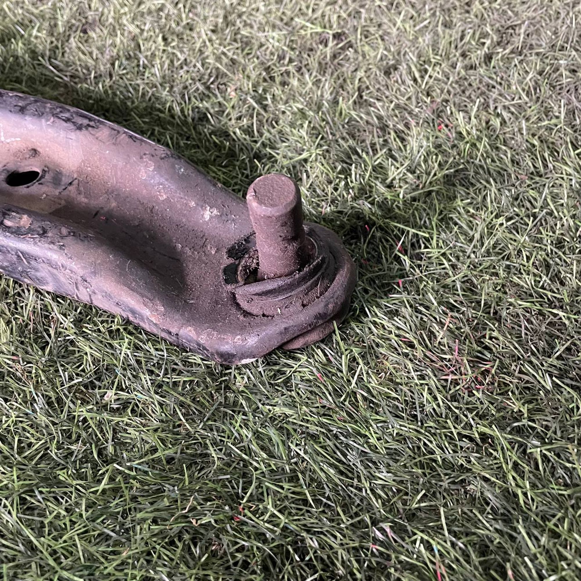 408 Рычаг передний правый нижний MAZDA MPV LW5W, 3500 рублей, Невинномысск