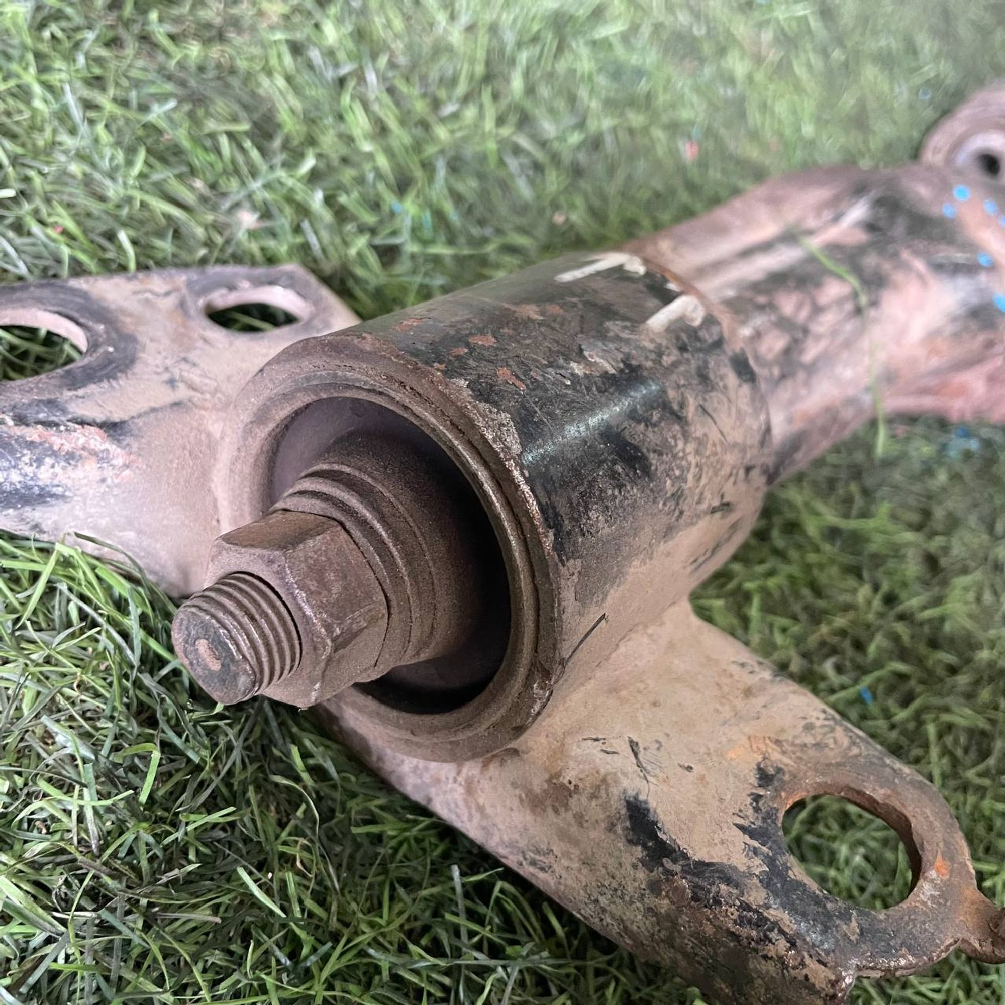 393 рычаг передний правый нижний Mazda Xedos 6, 3500 рублей, Невинномысск