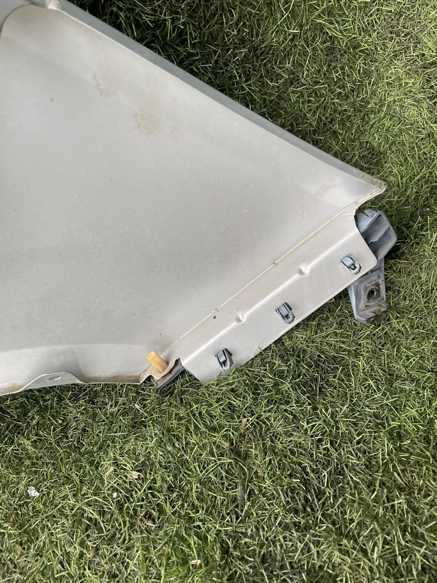 868 Крыло переднее левое Mitsubishi Colt Z25A 4G19 1.3 2002, 7000 рублей, Невинномысск