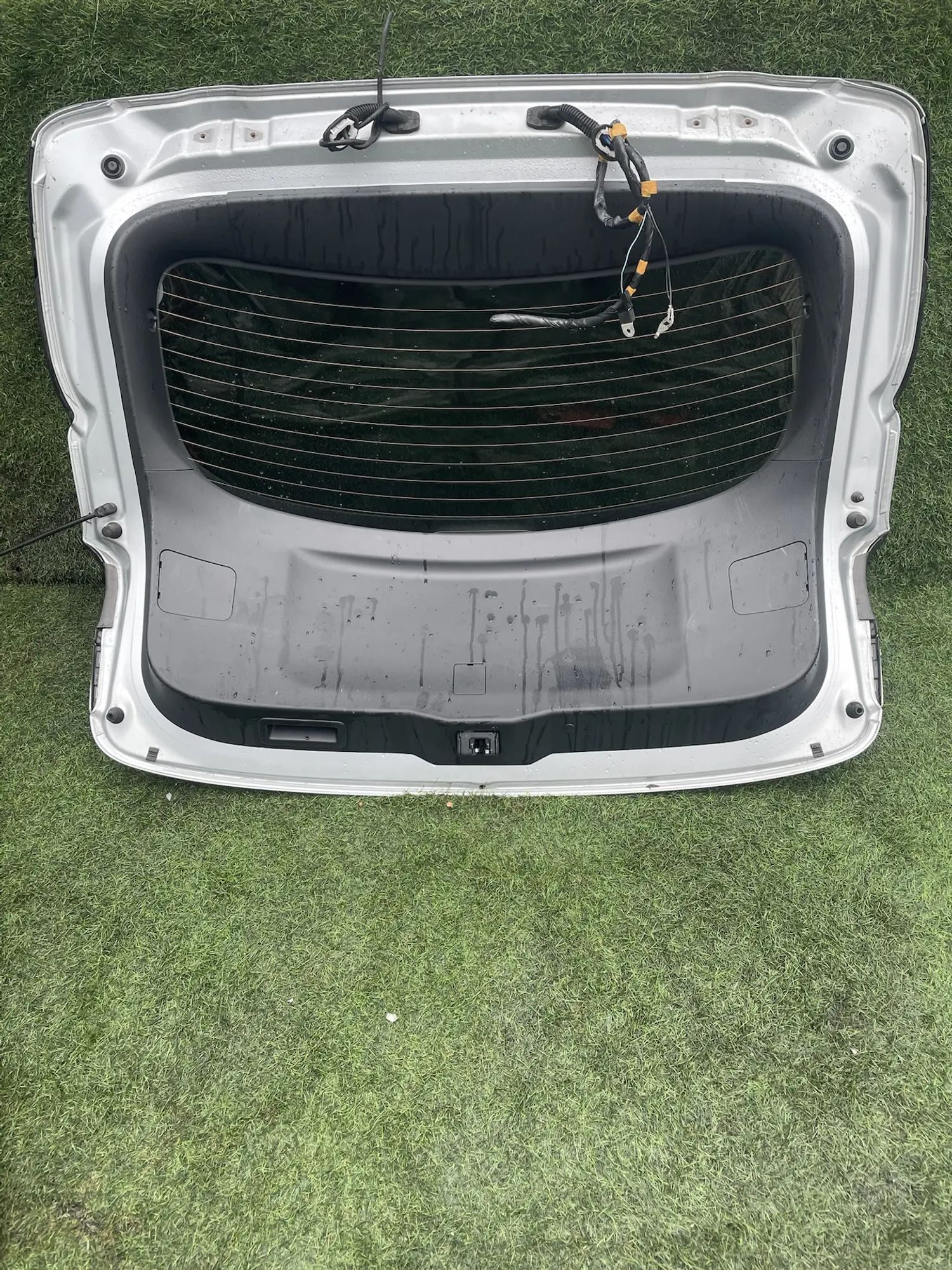 https://ycs.partsauto.market/partsauto-images/thmbs/userImages/772e461030aea93f4dbb6447c0f924d3/part/d21ec1d6-bb1d-46aa-90ef-6603f59d32ae_1778913825673.jpg