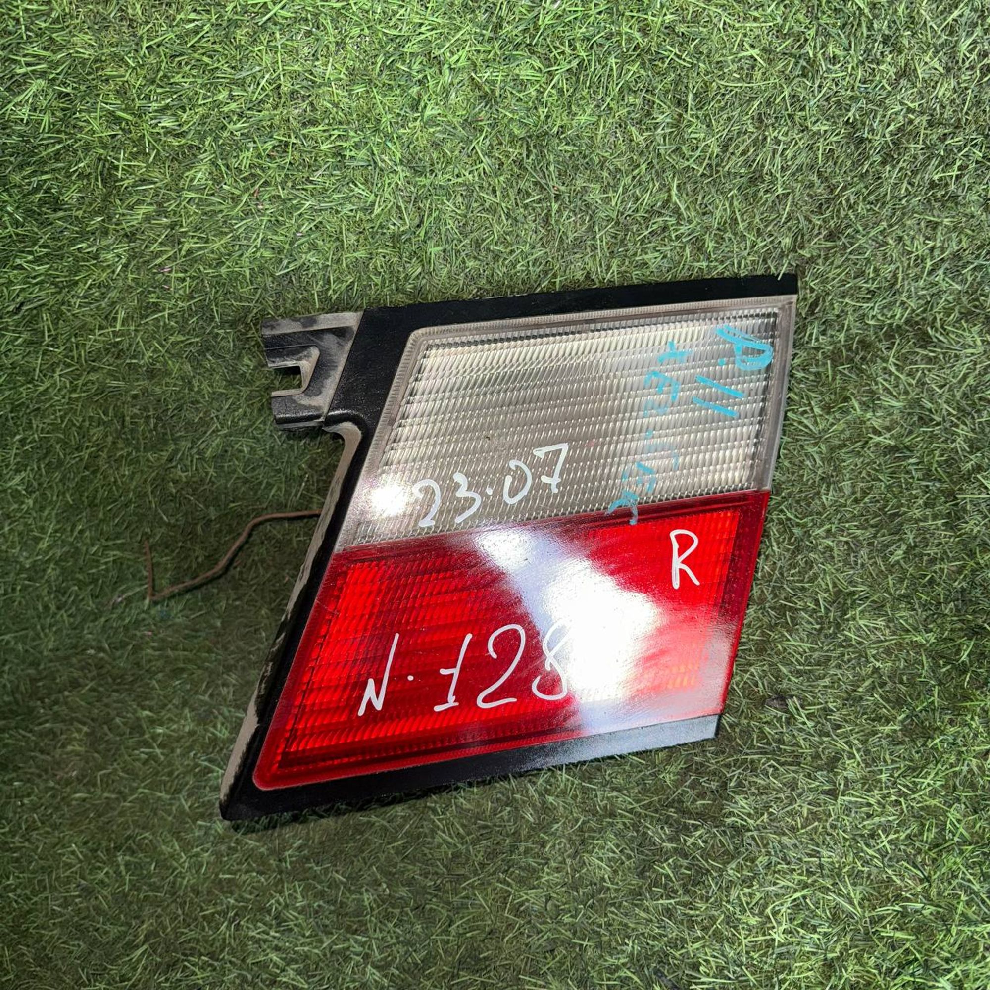 1284 Фонарь задний правый NISSAN PRIMERA P11, 1 рублей, Невинномысск