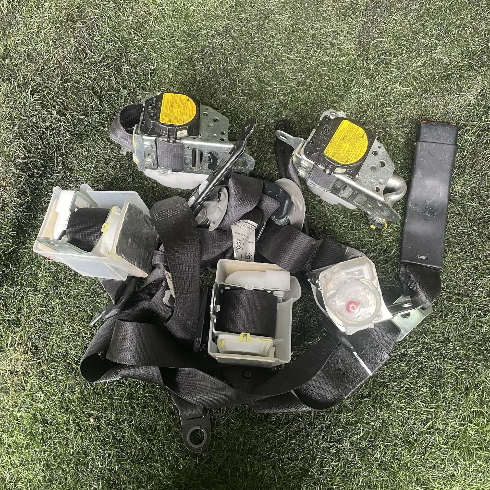 https://ycs.partsauto.market/partsauto-images/thmbs/userImages/772e461030aea93f4dbb6447c0f924d3/part/d369d9d5-9f4b-458f-accc-597fbfd594ac_1779092931026.jpg