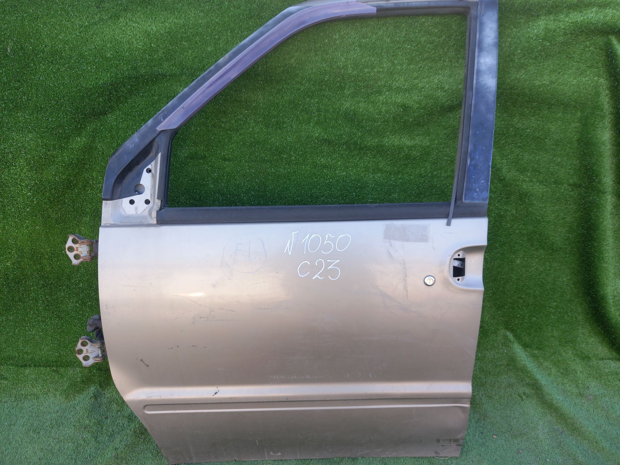 1050 дверь на NISSAN SERENA C23, 8500 рублей, Невинномысск