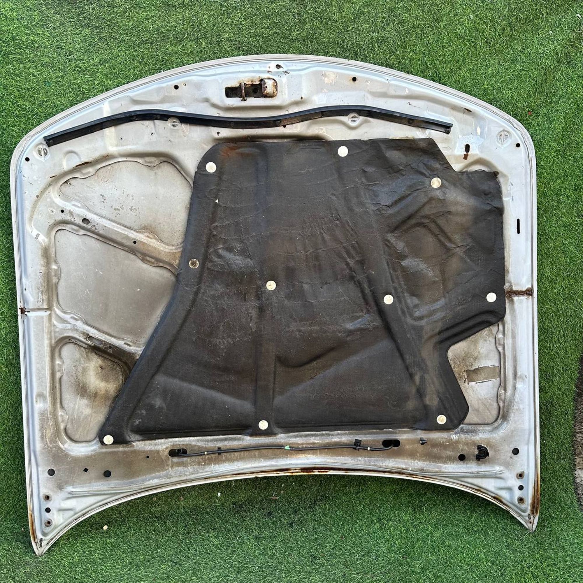 302 капот на MITSUBISHI GALANT E55A, 7500 рублей, Невинномысск