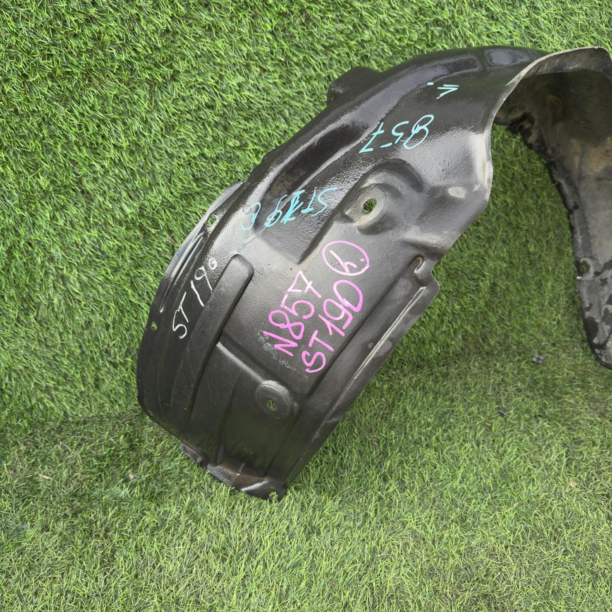 857 Подкрылок передний левый Toyota AT190, 2500 рублей, Невинномысск