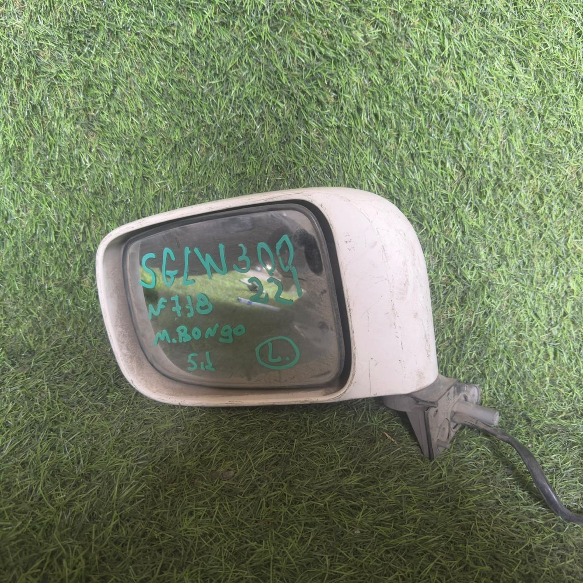 718 Зеркало боковое левое MAZDA BONGO FRIENDEE SGLW, 3500 рублей, Невинномысск