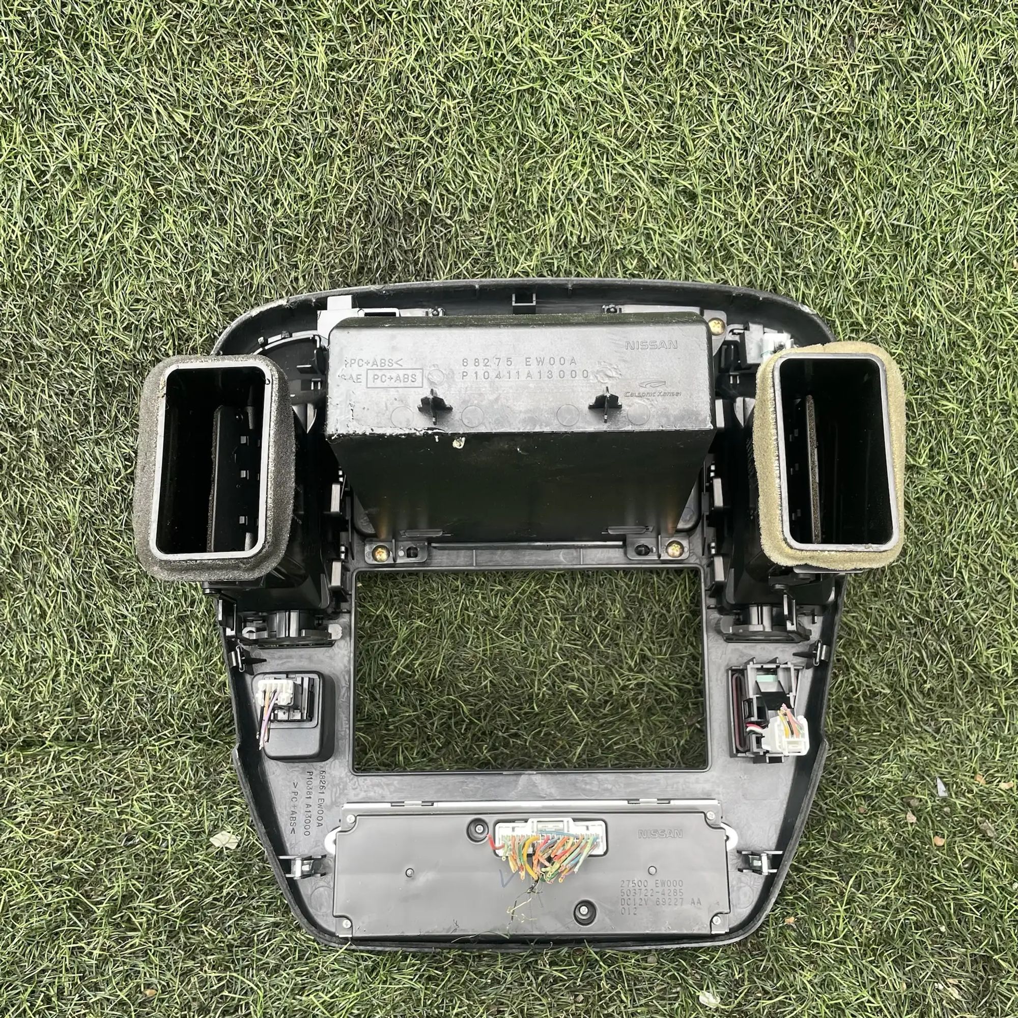 https://ycs.partsauto.market/partsauto-images/thmbs/userImages/772e461030aea93f4dbb6447c0f924d3/part/d4fd5db8-0854-4511-a54e-c339233f9dbb_1778922740832.jpg