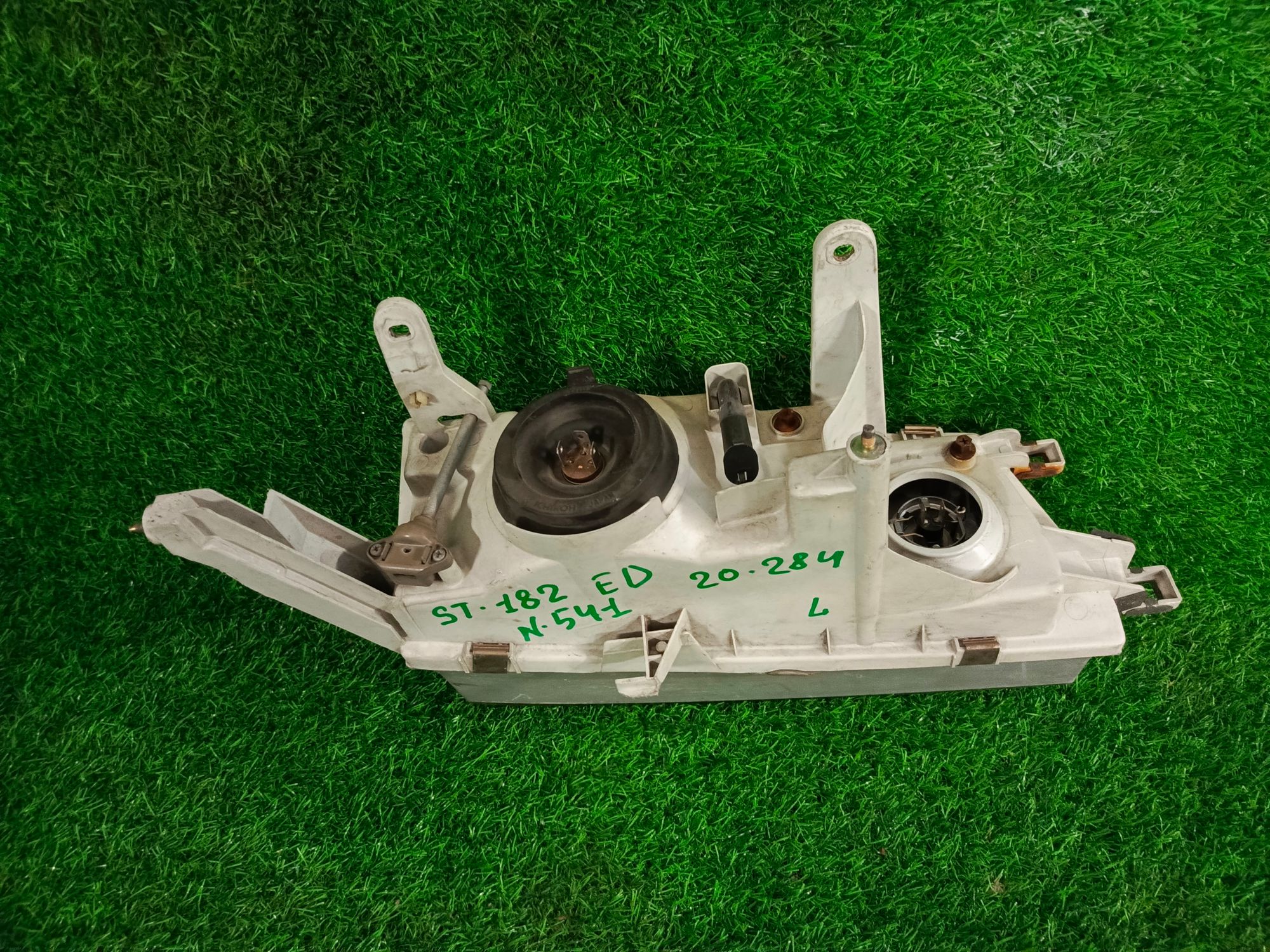 541 фара левая на TOYOTA CARINA ED ST182, 3500 рублей, Невинномысск