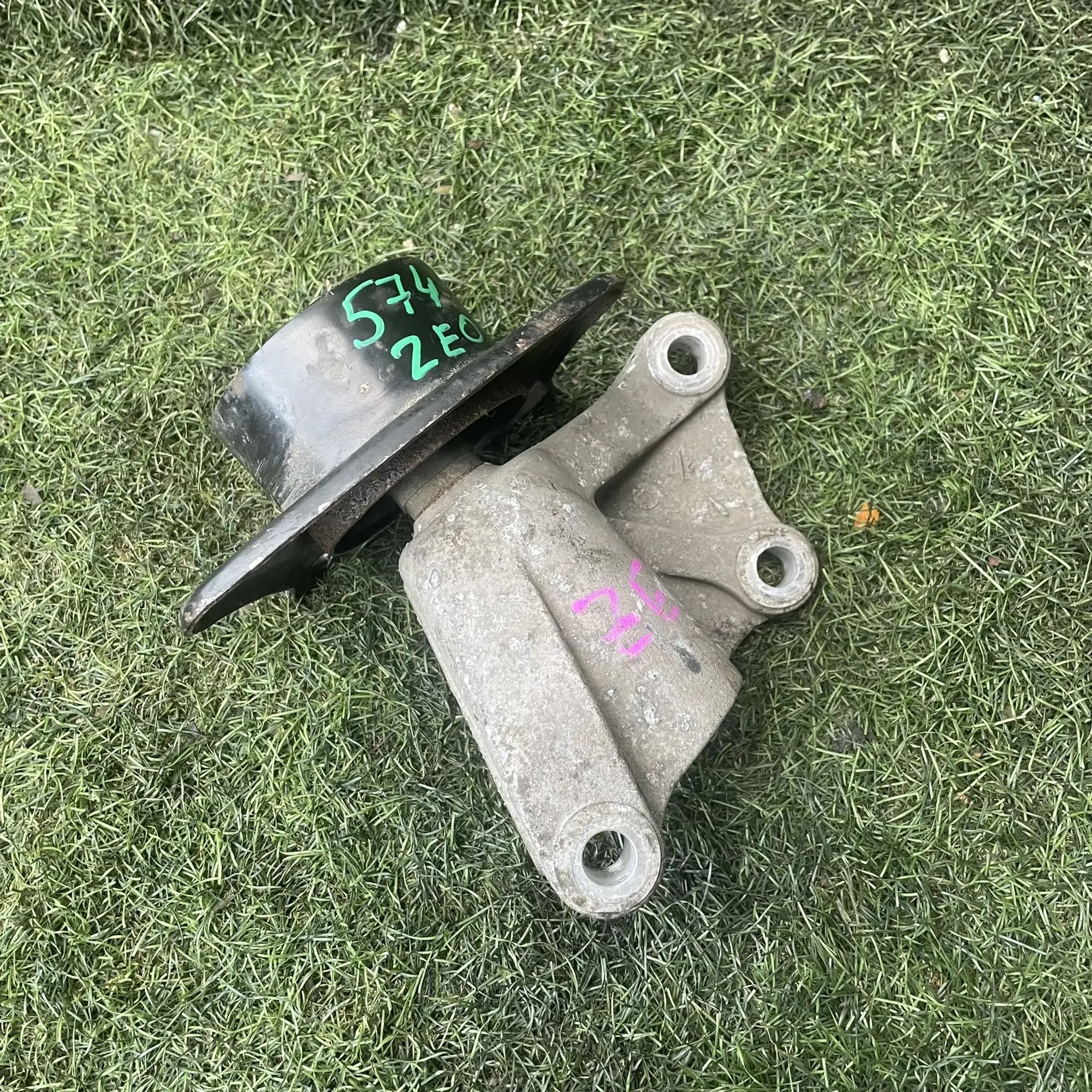 https://ycs.partsauto.market/partsauto-images/thmbs/userImages/772e461030aea93f4dbb6447c0f924d3/part/d51c2bbe-9ec5-47da-bc8f-5a9b3cb5fc2f_1776925816268.jpg