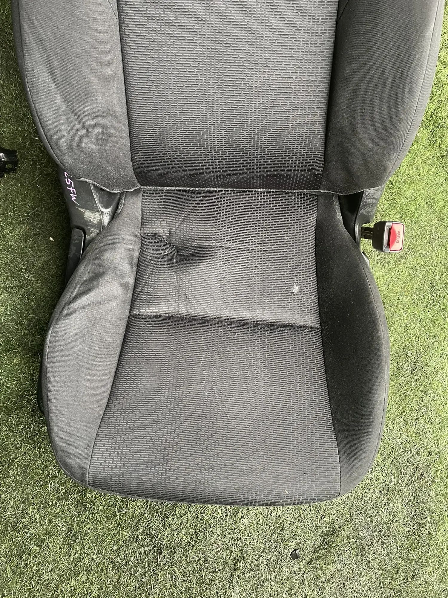 https://ycs.partsauto.market/partsauto-images/thmbs/userImages/772e461030aea93f4dbb6447c0f924d3/part/d5acee47-e3b6-4eb5-be50-3a1050103e78_1777967182901.jpg
