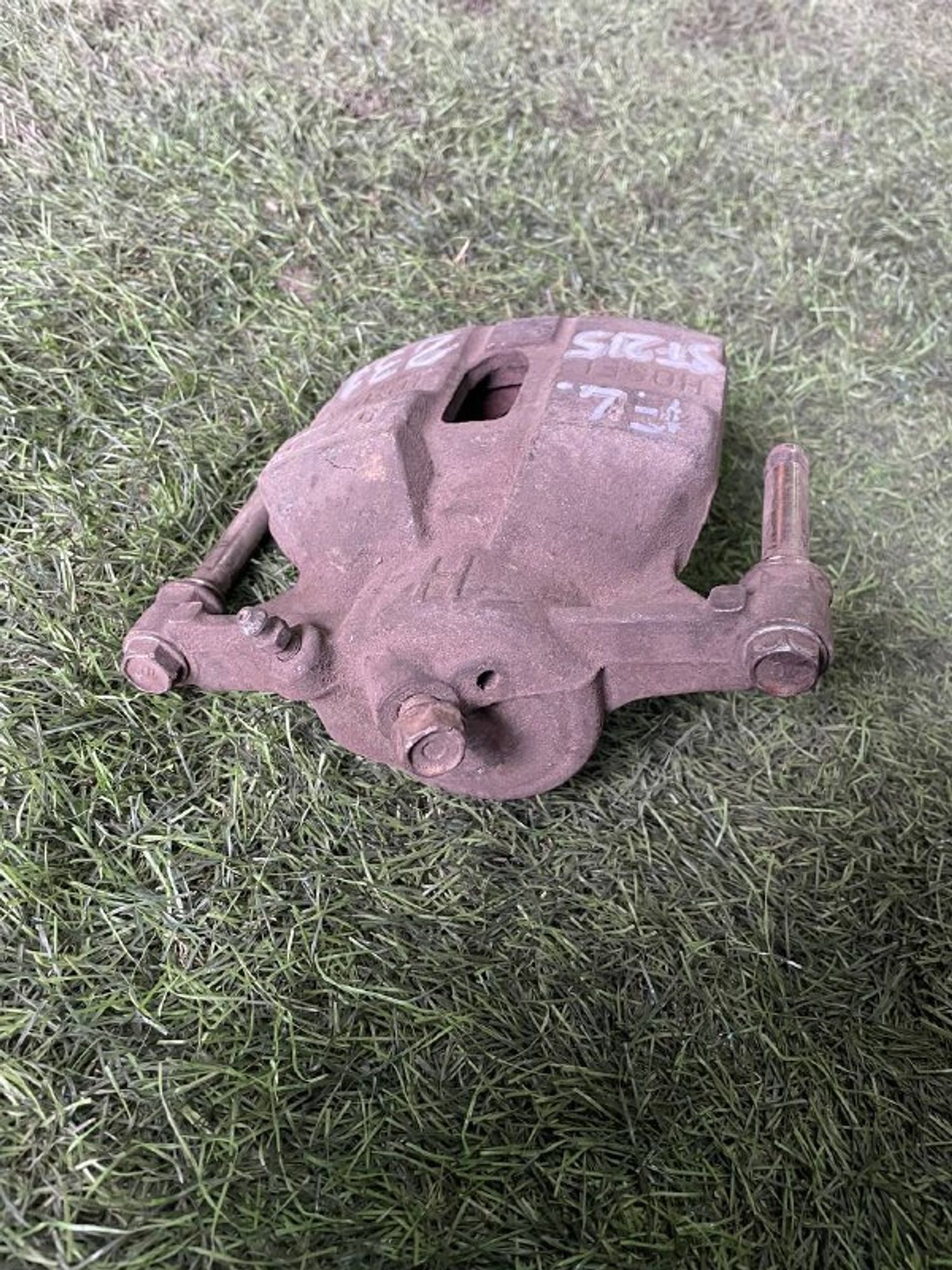 231 Суппорт тормозной передний левый TOYOTA CORONA ST215, 3000 рублей, Невинномысск