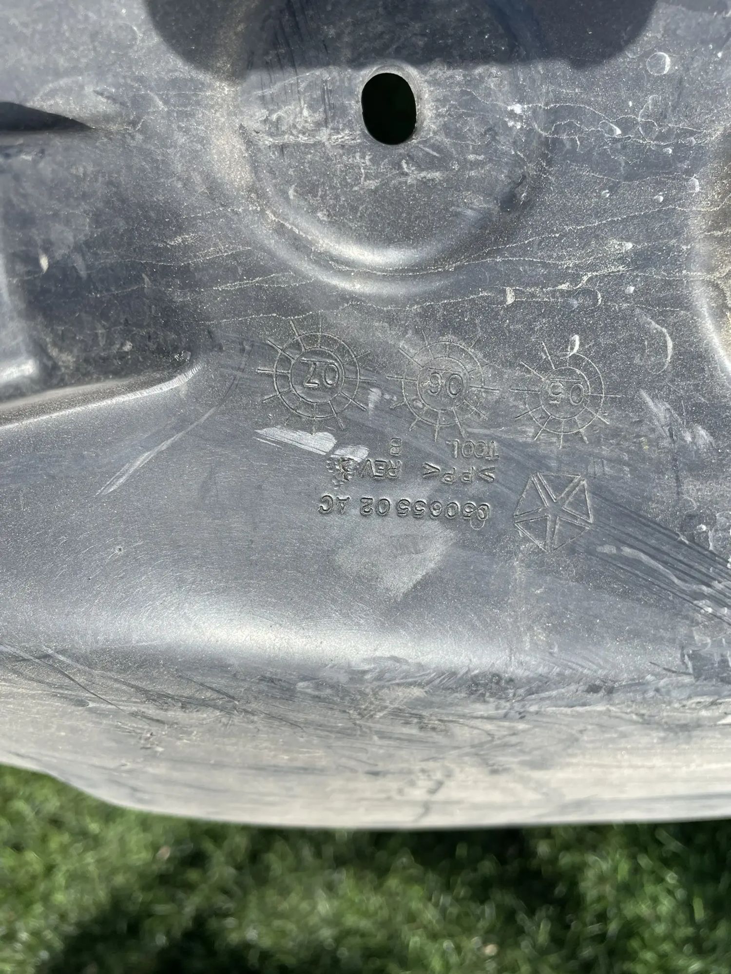 https://ycs.partsauto.market/partsauto-images/thmbs/userImages/772e461030aea93f4dbb6447c0f924d3/part/d5caffe0-8bab-4929-953a-2d741d24192e_1775479818766.jpg