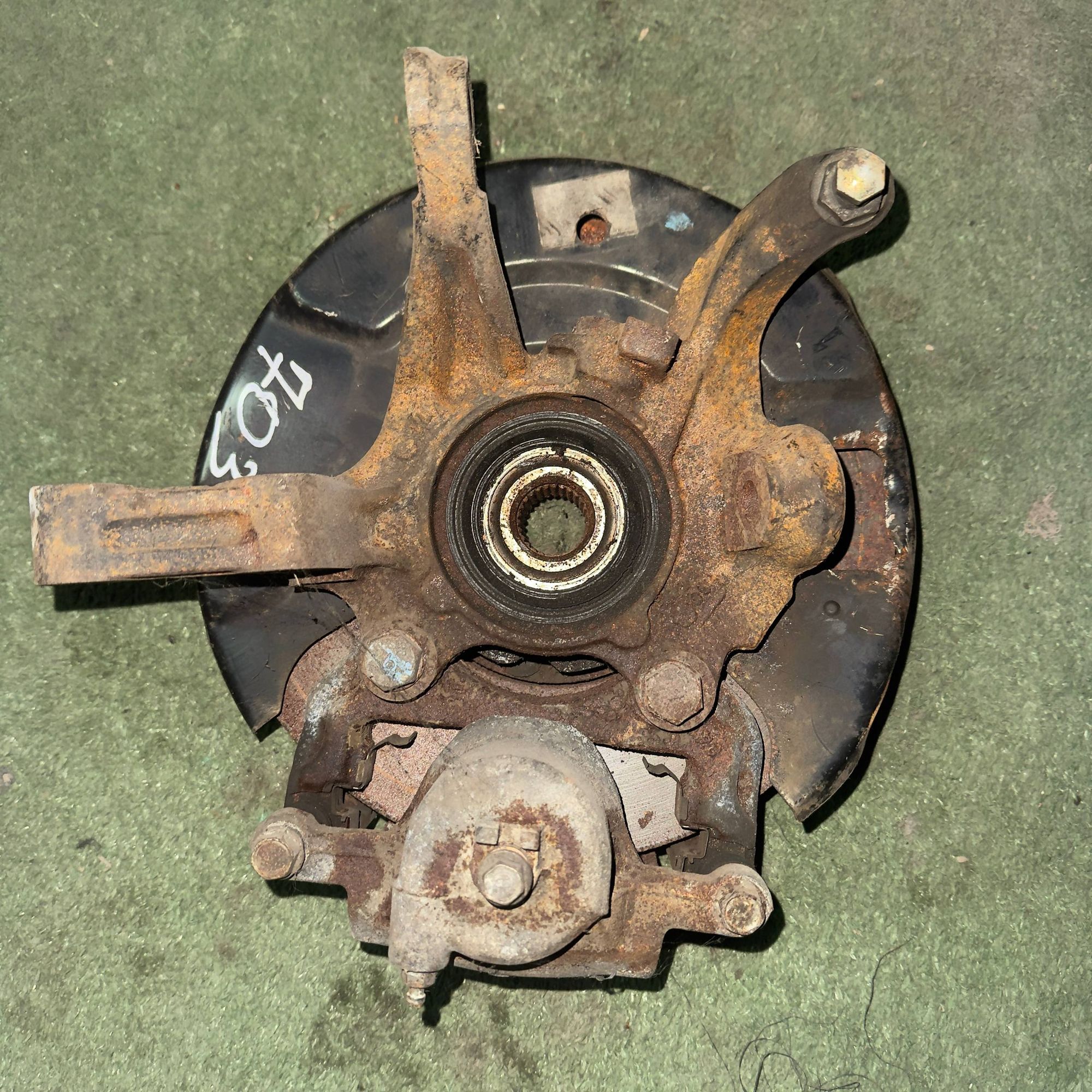 703 Ступица передняя правая NISSAN AD Y11, 6000 рублей, Невинномысск