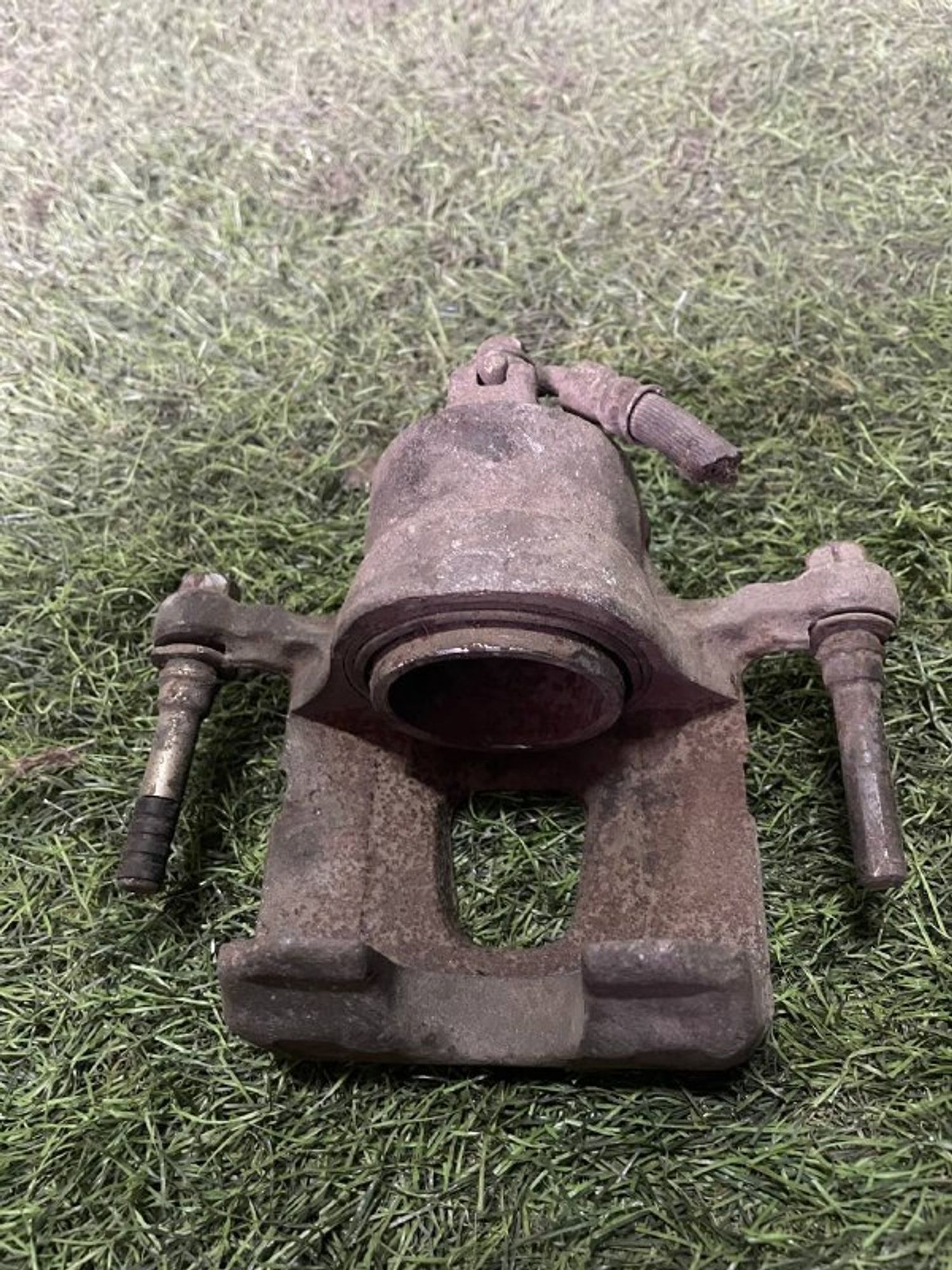 387 Суппорт тормозной передний левый NISSAN PRIMERA P11, 3000 рублей, Невинномысск