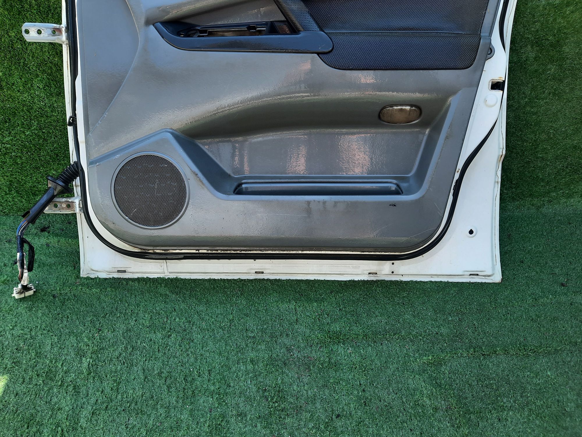 192 дверь на MITSUBISHI RVR N61W, 7000 рублей, Невинномысск