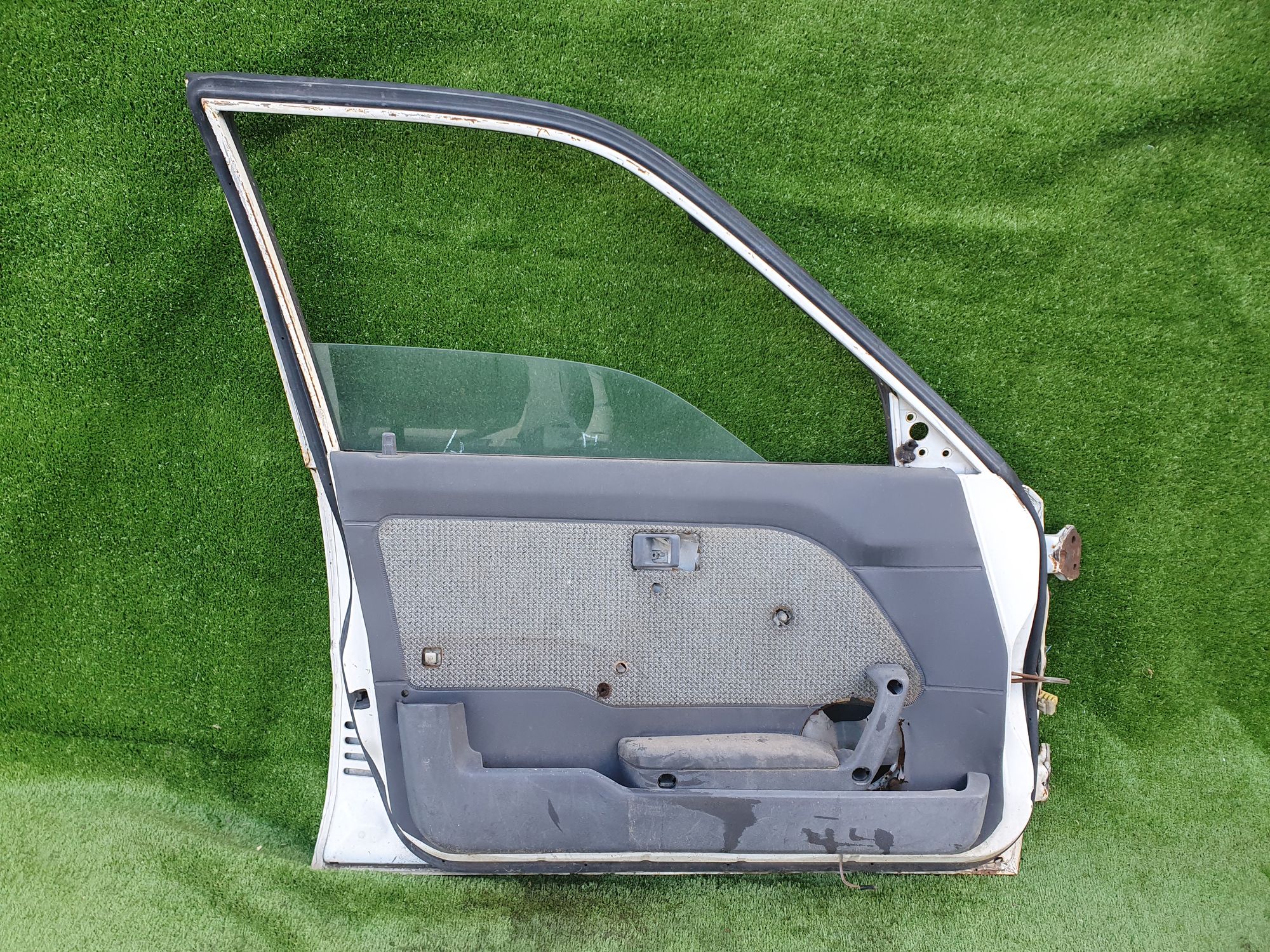 1449 дверь на NISSAN SUNNY B13, 3500 рублей, Невинномысск