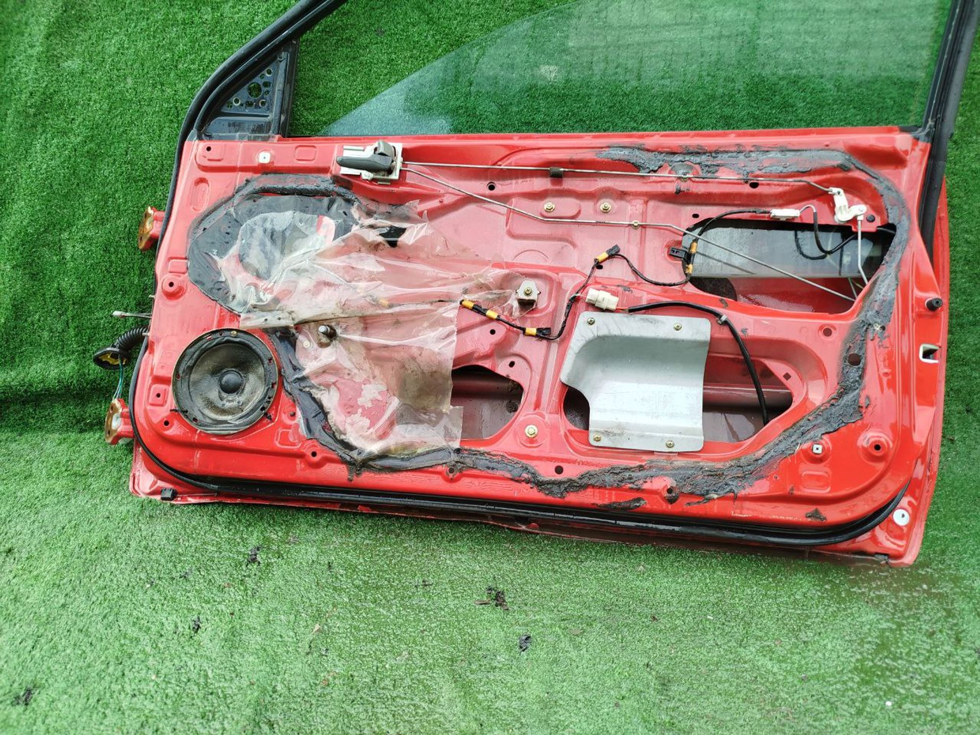 2066 дверь на MAZDA 323 купе, 5500 рублей, Невинномысск