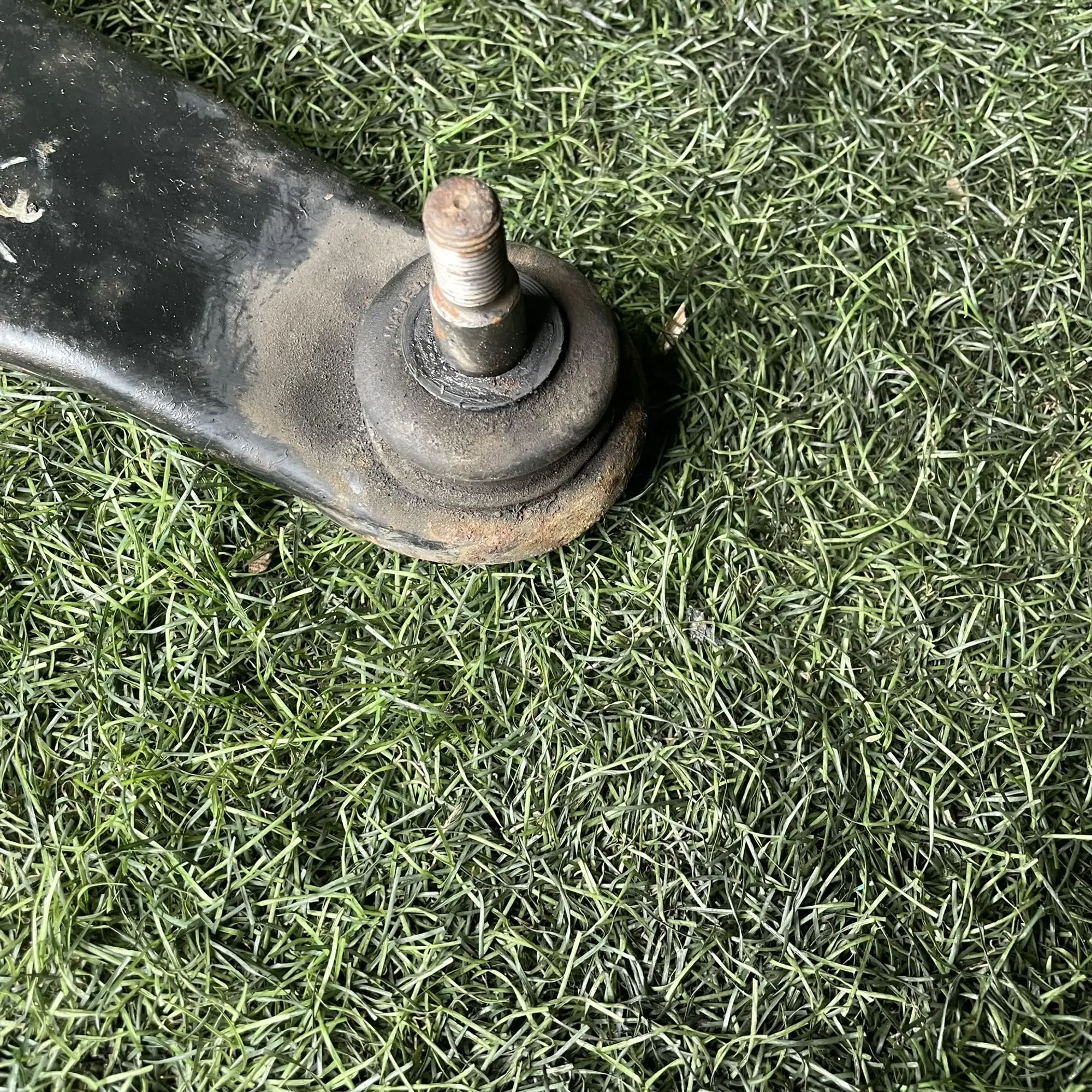 https://ycs.partsauto.market/partsauto-images/thmbs/userImages/772e461030aea93f4dbb6447c0f924d3/part/d806c2ae-e1ae-42b9-8b1b-5fd33d5c4c93_1776931844823.jpg