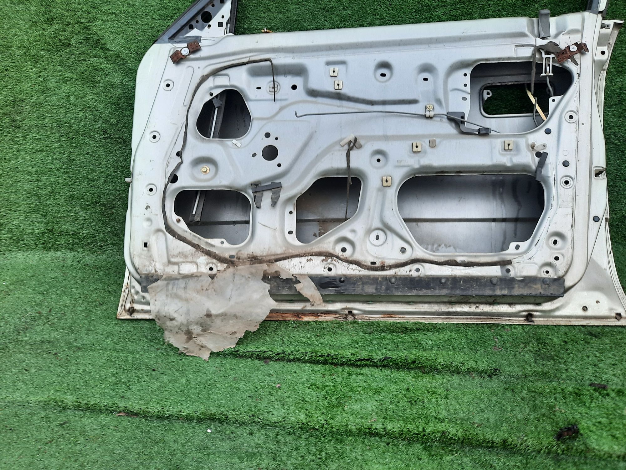 1289 Дверь передняя правая Mazda 626 дефект, 5000 рублей, Невинномысск