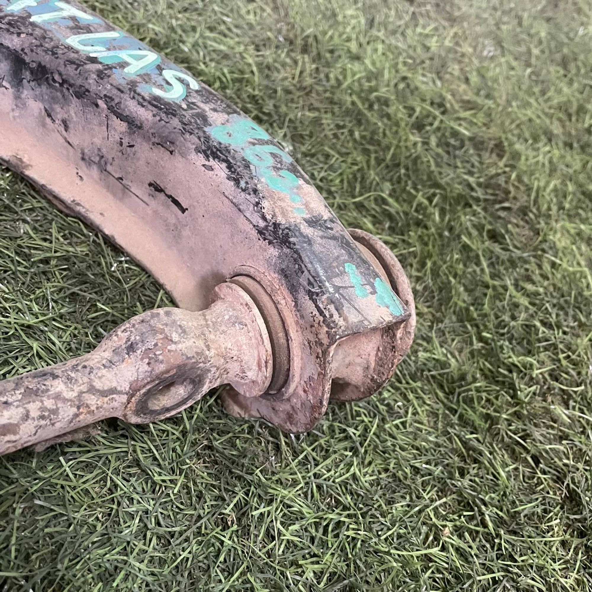 145 Рычаг передний левый верхний NISSAN ATLAS, 5000 рублей, Невинномысск