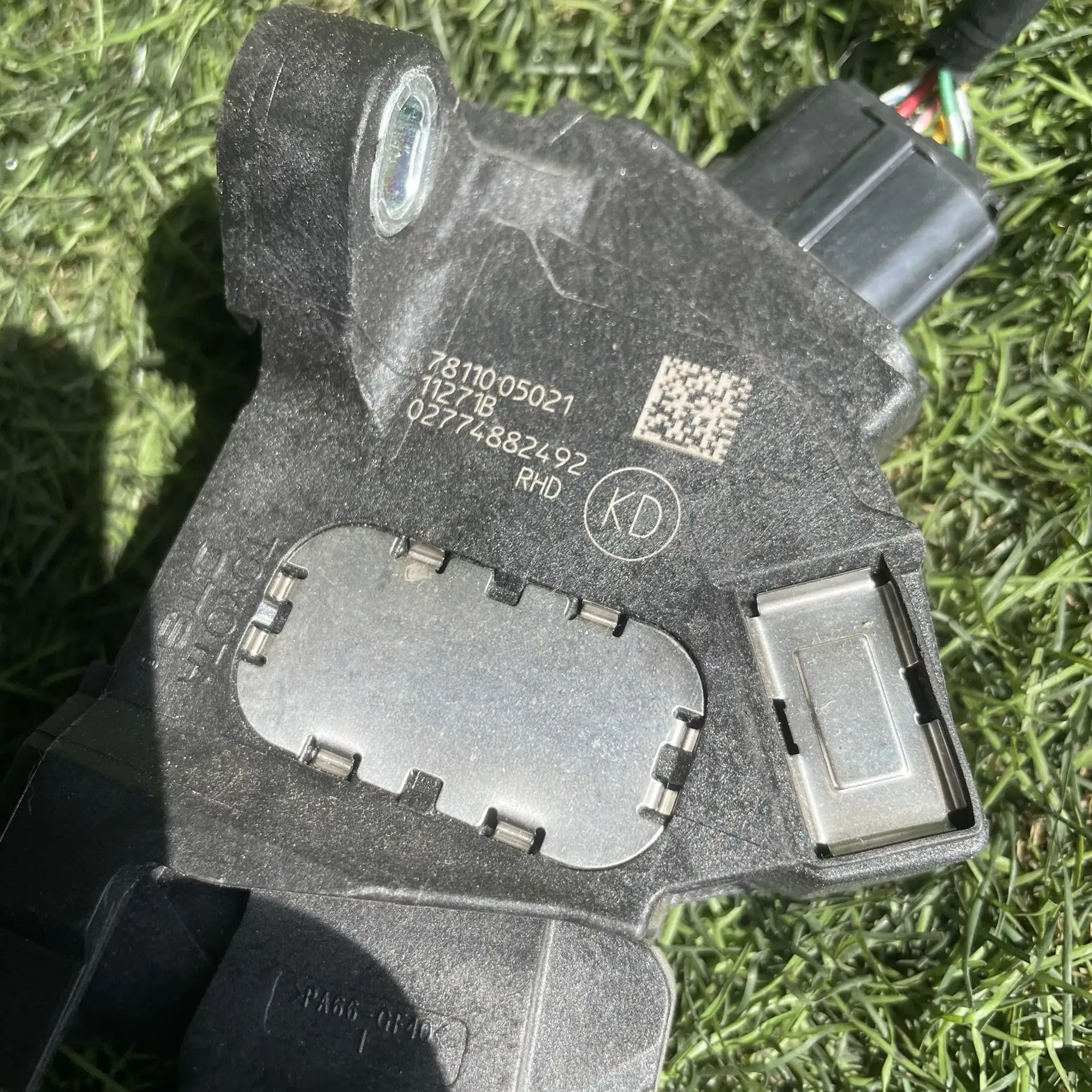 https://ycs.partsauto.market/partsauto-images/thmbs/userImages/772e461030aea93f4dbb6447c0f924d3/part/d8886360-26d6-456f-8c3e-c0e38480bea3_1776688205083.jpg