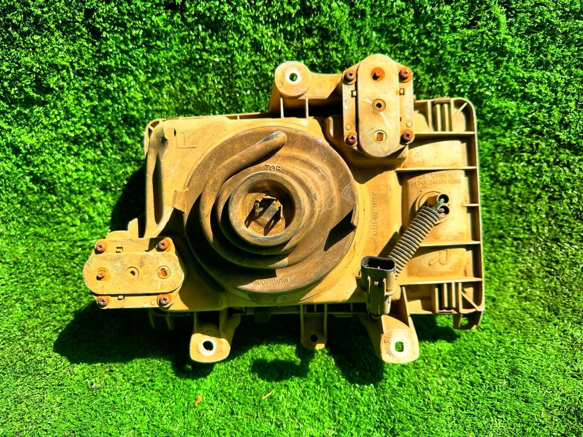 977 фара на MITSUBISHI CANTER, 4500 рублей, Невинномысск