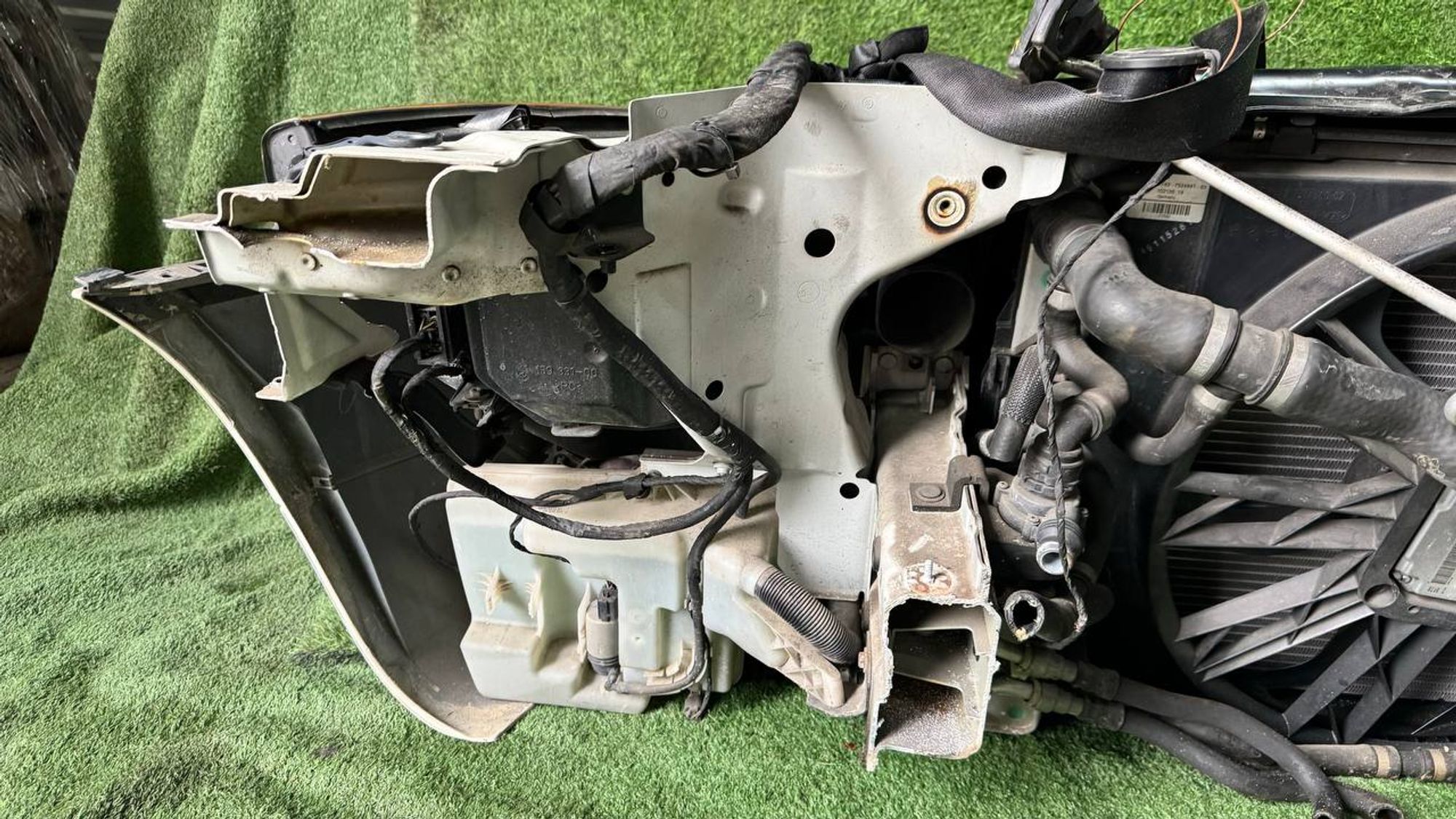 https://ycs.partsauto.market/partsauto-images/thmbs/userImages/772e461030aea93f4dbb6447c0f924d3/part/d9c28409-3510-410f-a8ef-d0e516a099ff_1727155561334.jpg