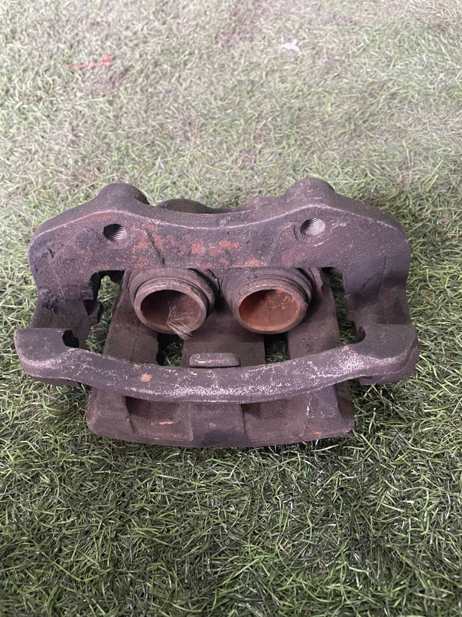 445 Суппорт тормозной передний правый NISSAN JU30, 3000 рублей, Невинномысск