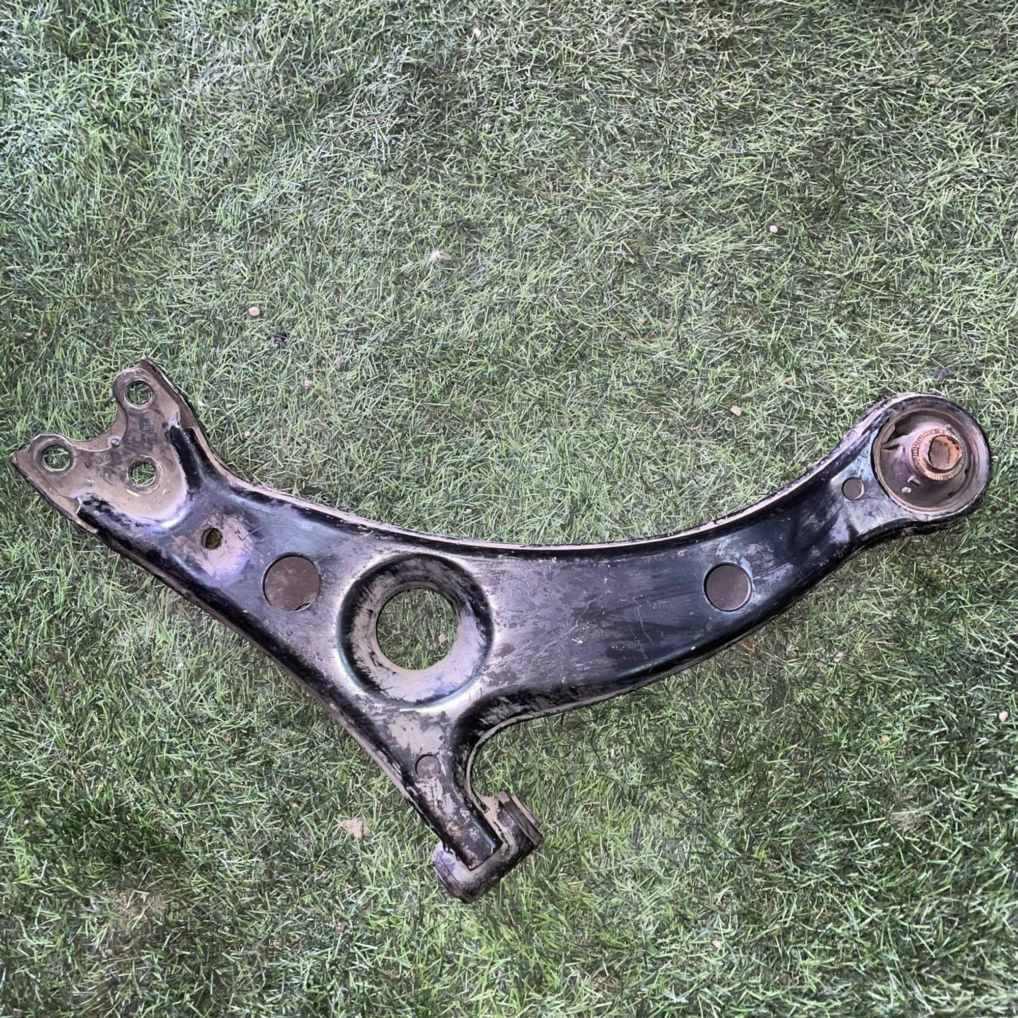 155 Рычаг передний левый нижний TOYOTA CALDINA AT211, 3500 рублей, Невинномысск