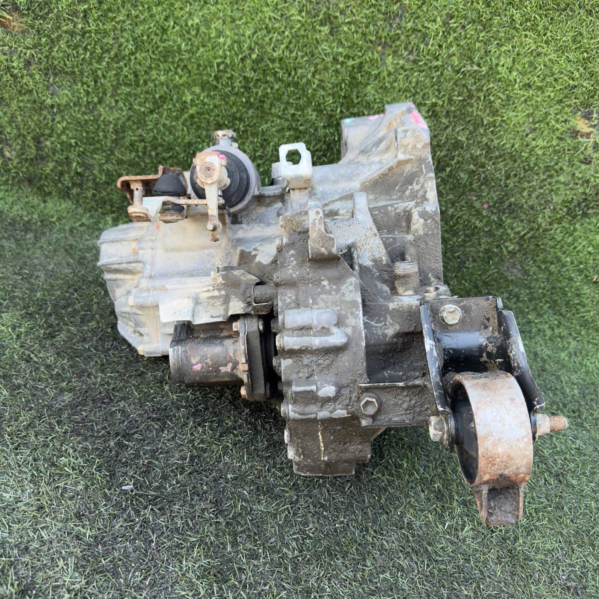 https://ycs.partsauto.market/partsauto-images/thmbs/userImages/772e461030aea93f4dbb6447c0f924d3/part/da3234a8-7e1f-4d68-85fe-4e50bc3f20fd_1753256987509.jpg