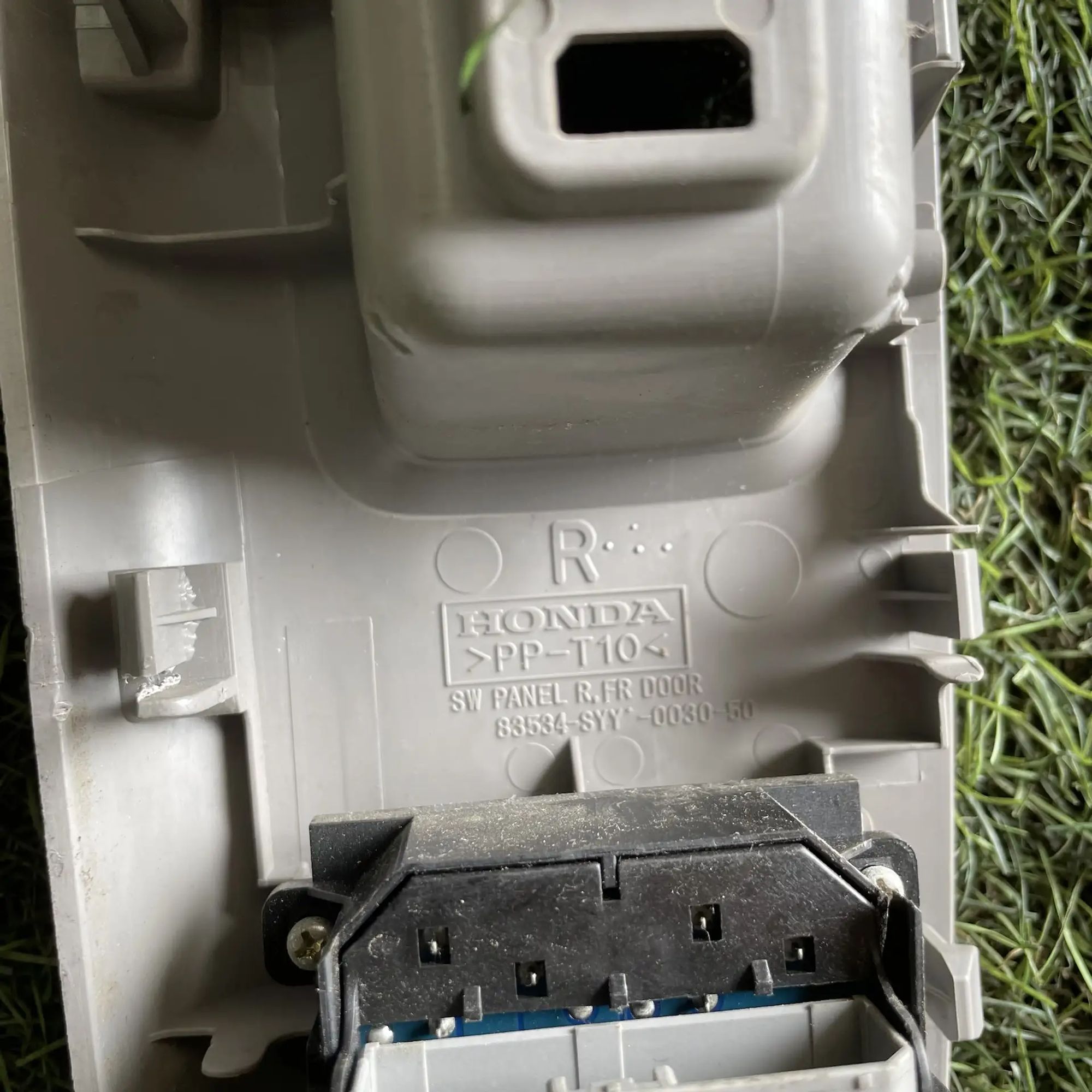 https://ycs.partsauto.market/partsauto-images/thmbs/userImages/772e461030aea93f4dbb6447c0f924d3/part/da6f51f6-c35f-4f84-a7a2-3a3de3765e1e_1778676344477.jpg