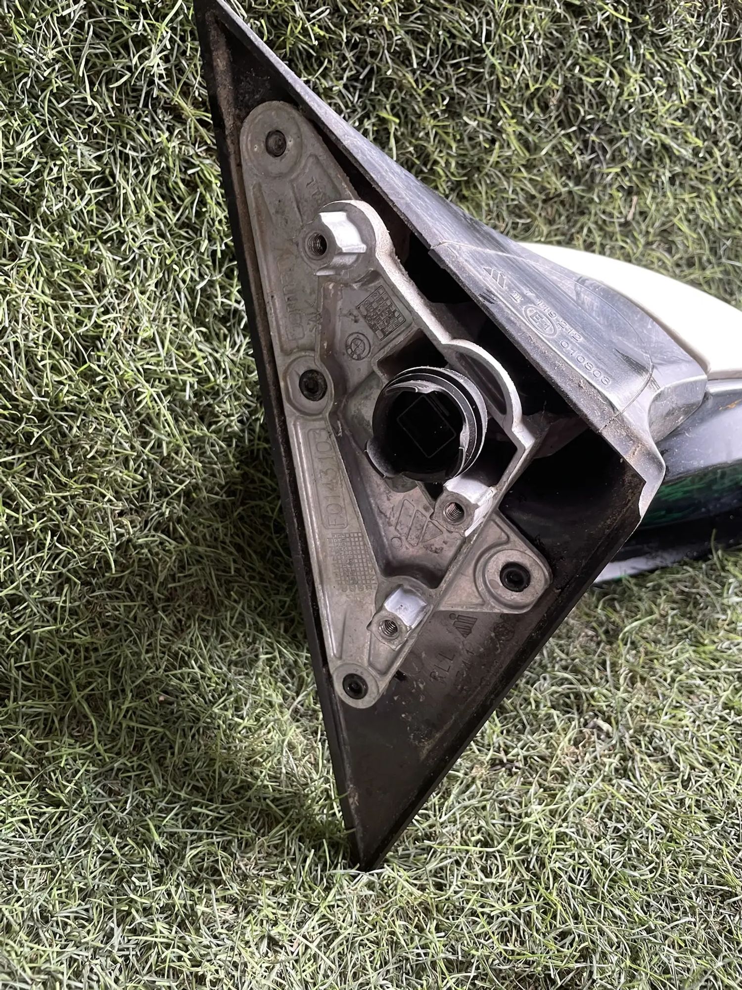 https://ycs.partsauto.market/partsauto-images/thmbs/userImages/772e461030aea93f4dbb6447c0f924d3/part/daa28640-7140-41f3-b497-36d02f20d14e_1778662214833.jpg