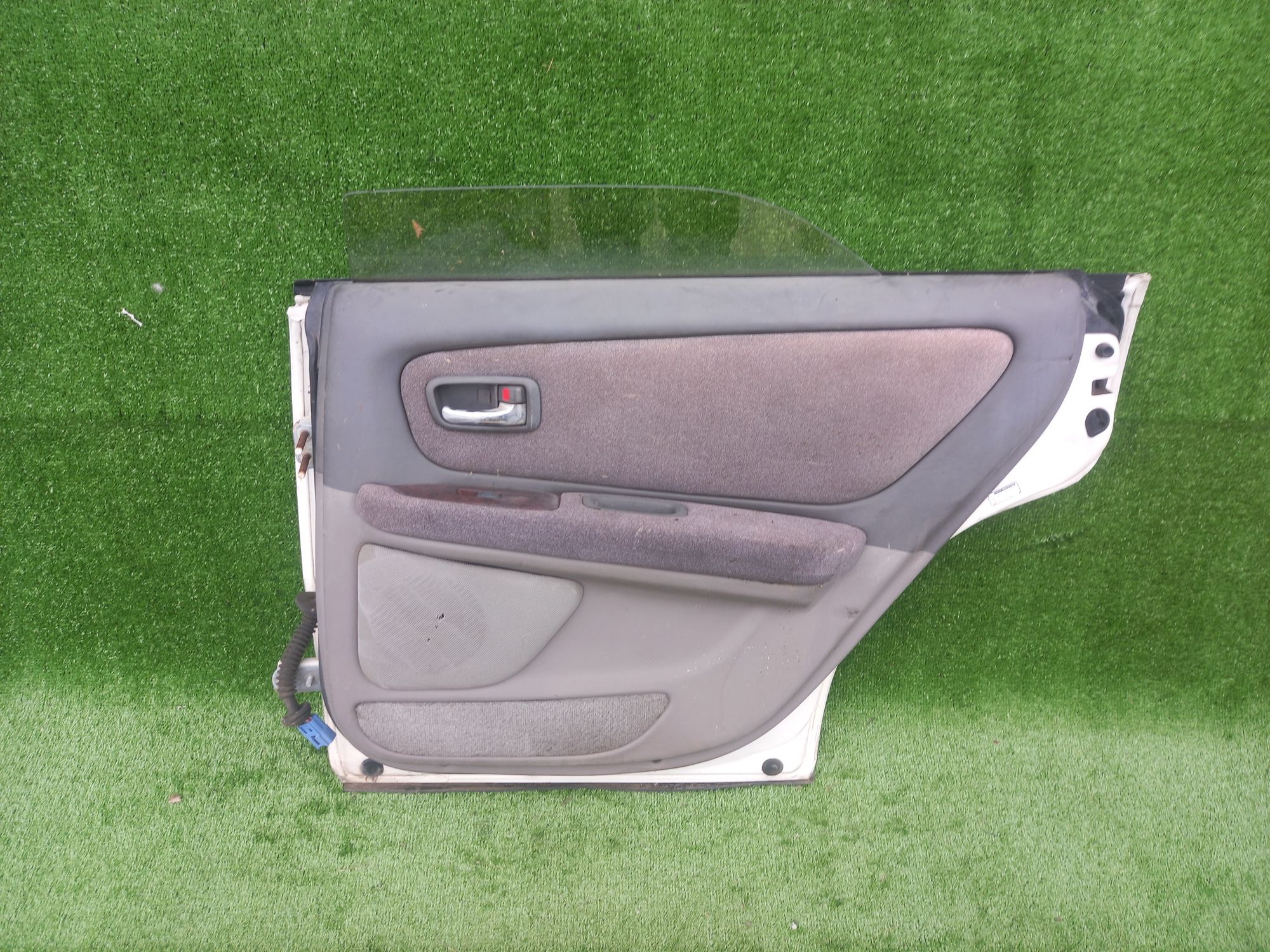 724 дверь на TOYOTA MARK II JZX100, 9000 рублей, Невинномысск