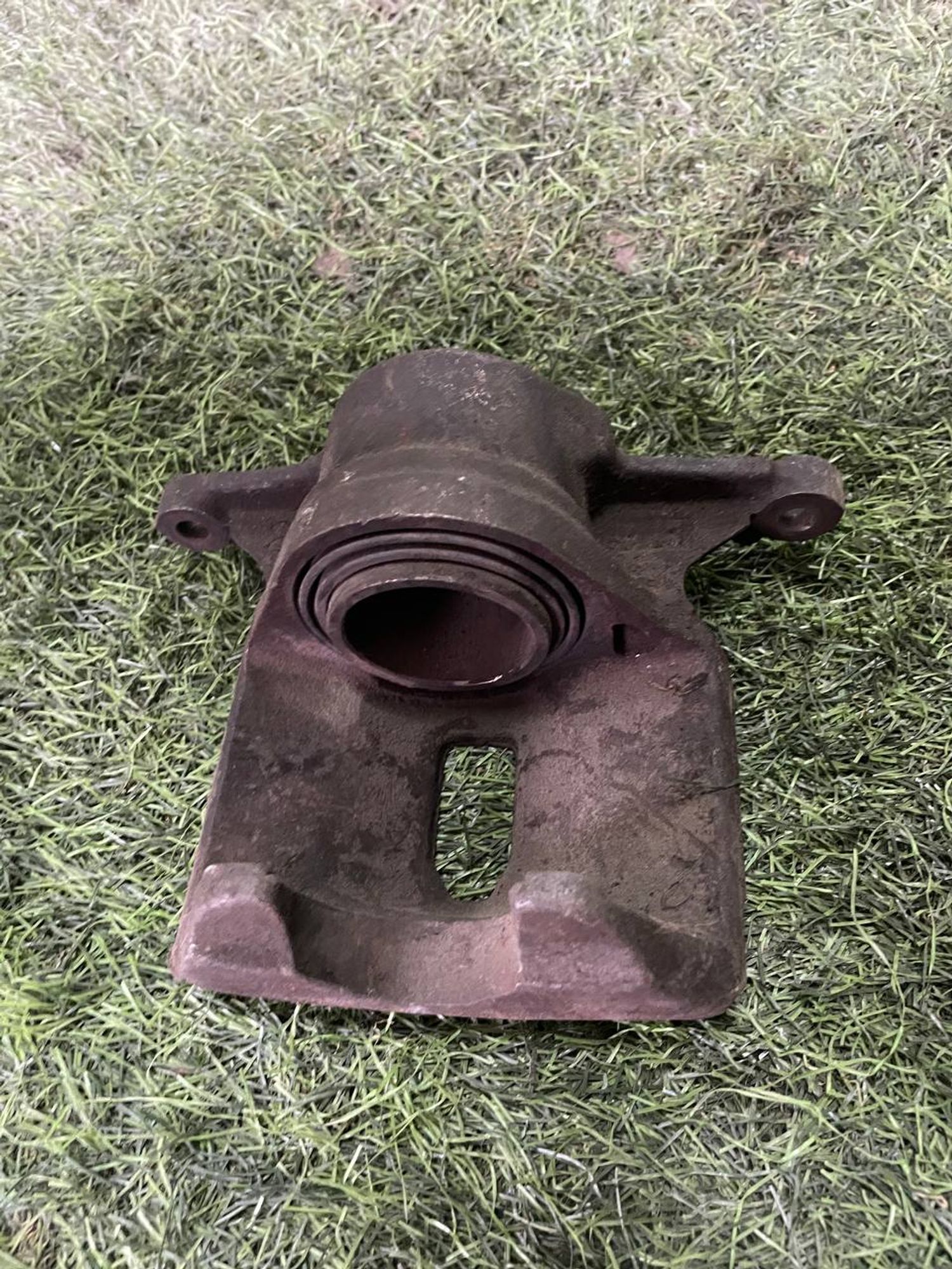 329 Суппорт тормозной передний правый TOYOTA CORONA AT190, 3000 рублей, Невинномысск