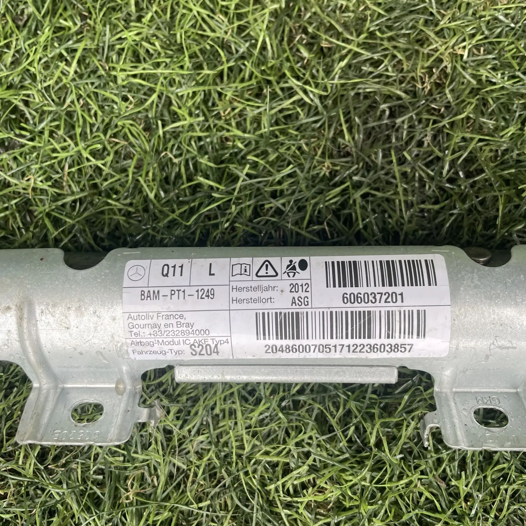 https://ycs.partsauto.market/partsauto-images/thmbs/userImages/772e461030aea93f4dbb6447c0f924d3/part/db3d520f-db78-4b8d-aefe-fb7a22c0264f_1778935491447.jpg