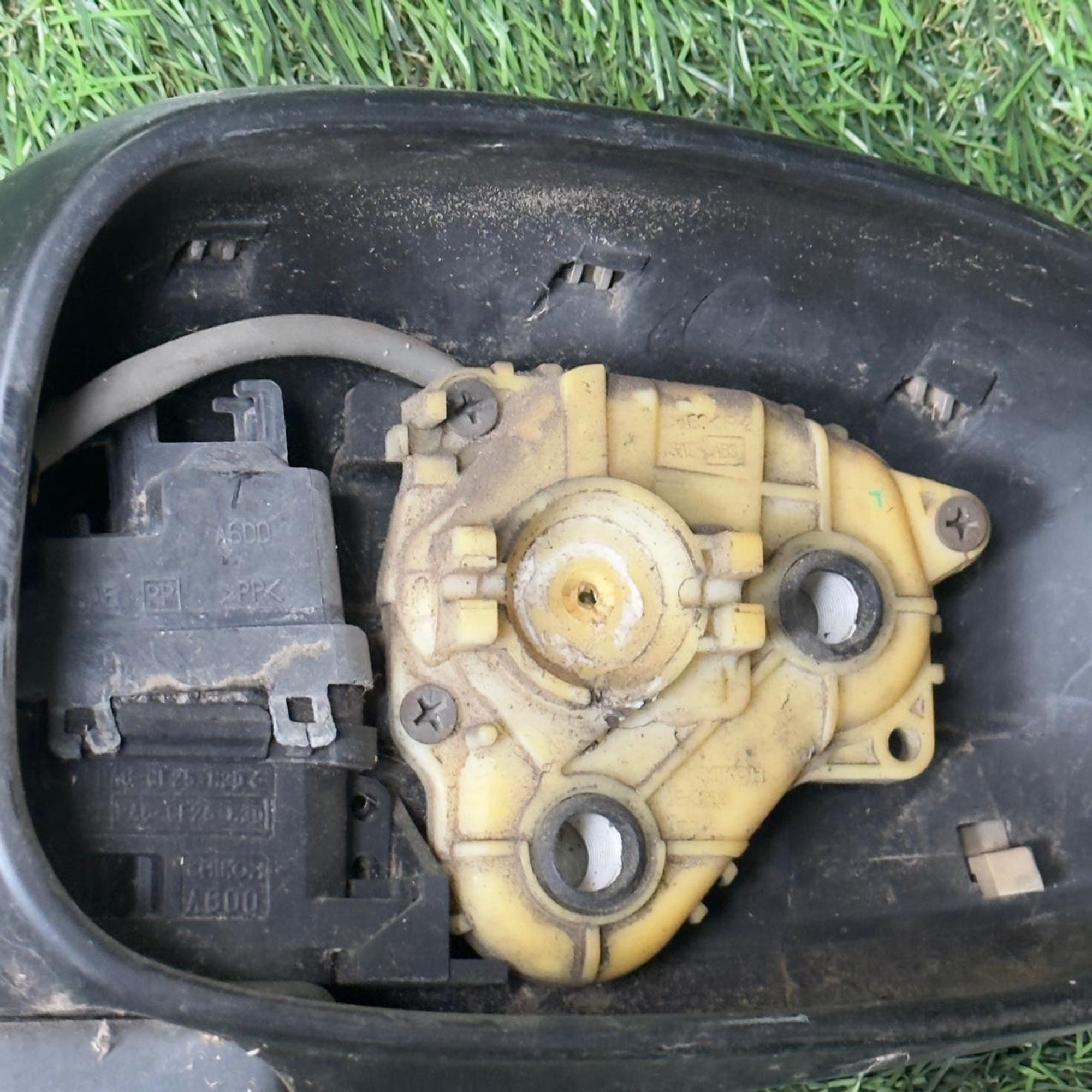 1011 Зеркало боковое правое NISSAN CEFIRO A33, 4500 рублей, Невинномысск