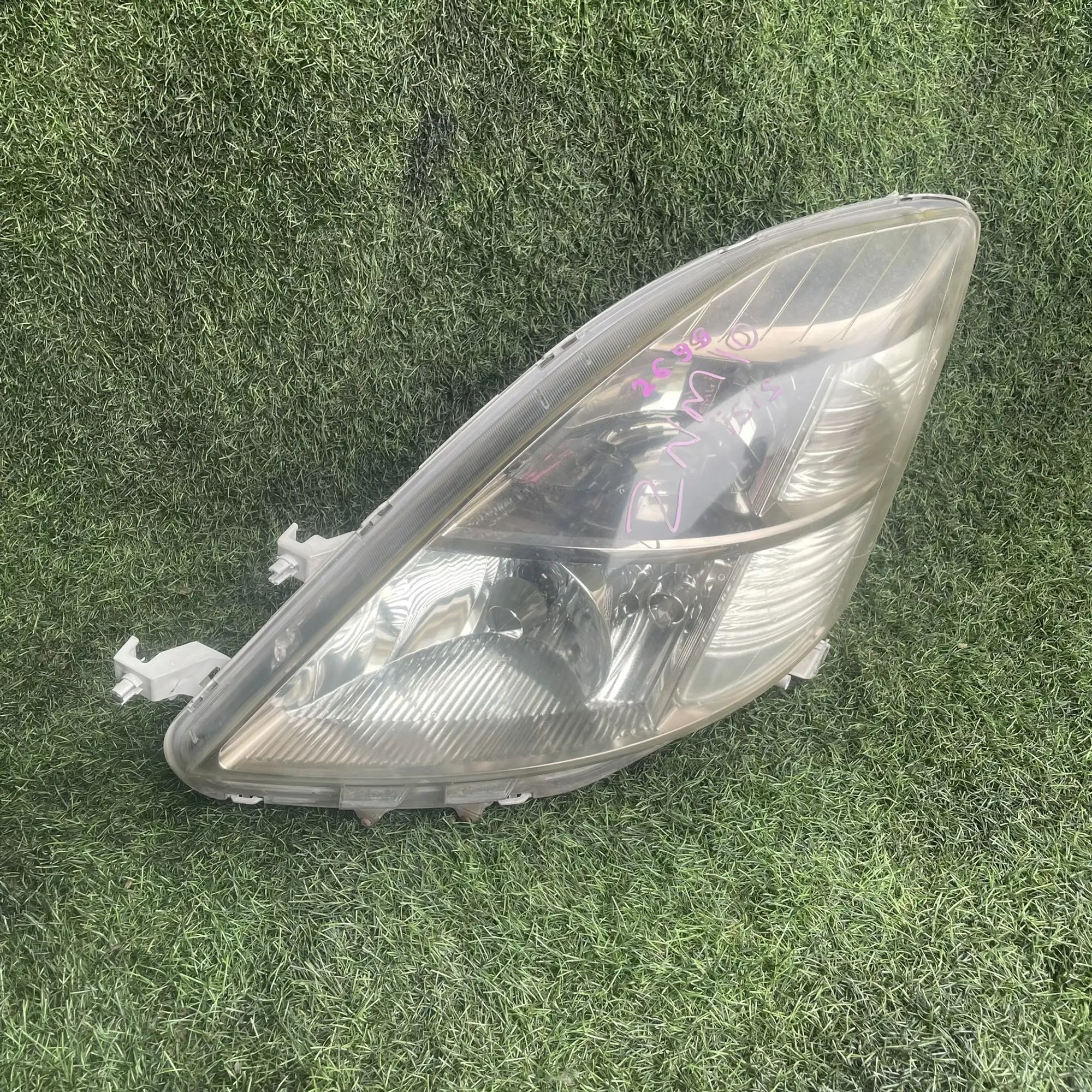 2699 Фара левая Toyota ISis ZNM10, 7500 рублей, Невинномысск