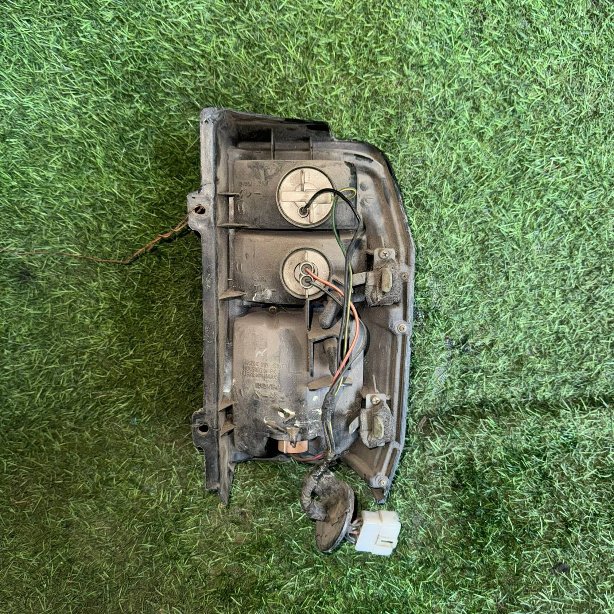 1013 Фонарь задний левый MAZDA BONGO SSE8W, 1 рублей, Невинномысск