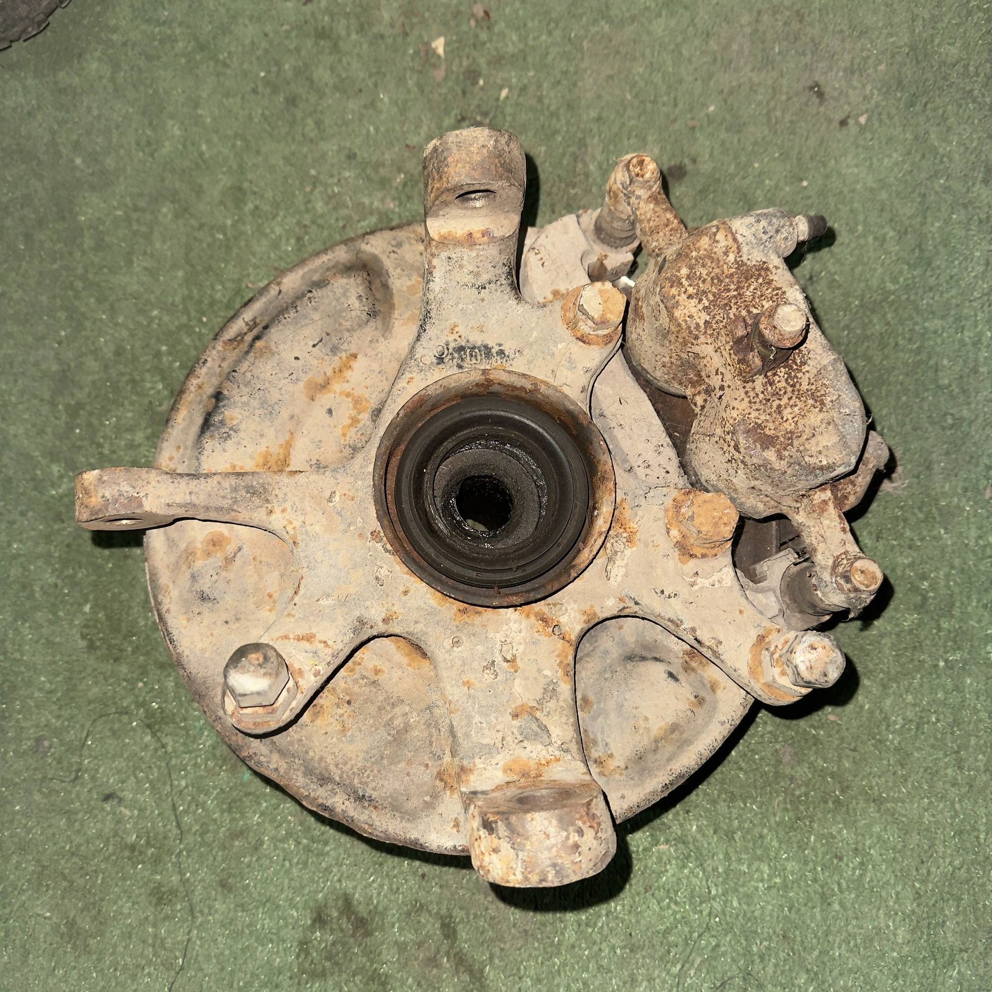 715 Ступица передняя правая NISSAN CARAVAN TD27, 1 рублей, Невинномысск