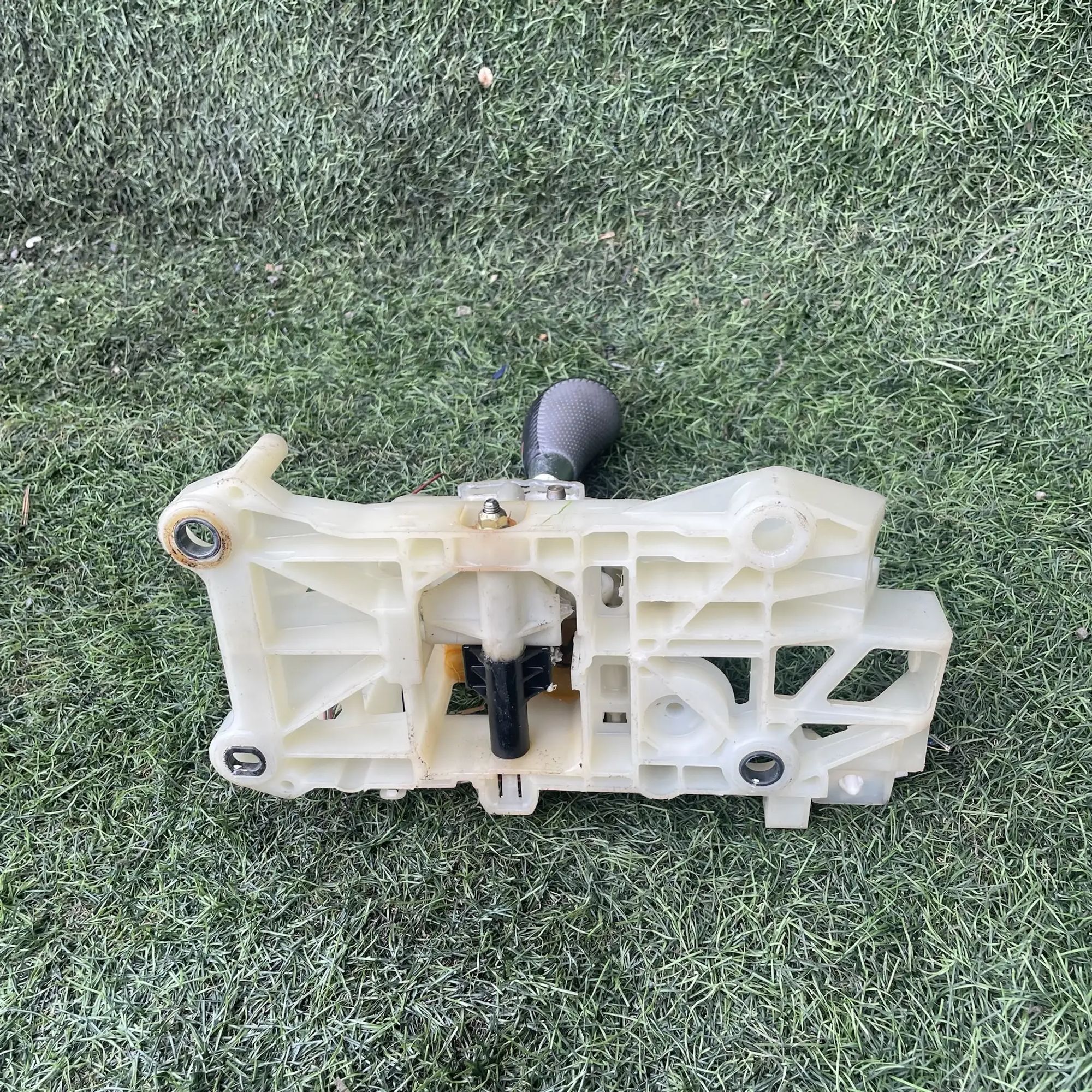 https://ycs.partsauto.market/partsauto-images/thmbs/userImages/772e461030aea93f4dbb6447c0f924d3/part/dc38d222-75ff-4586-9160-b3e1ed6226d1_1778926680016.jpg