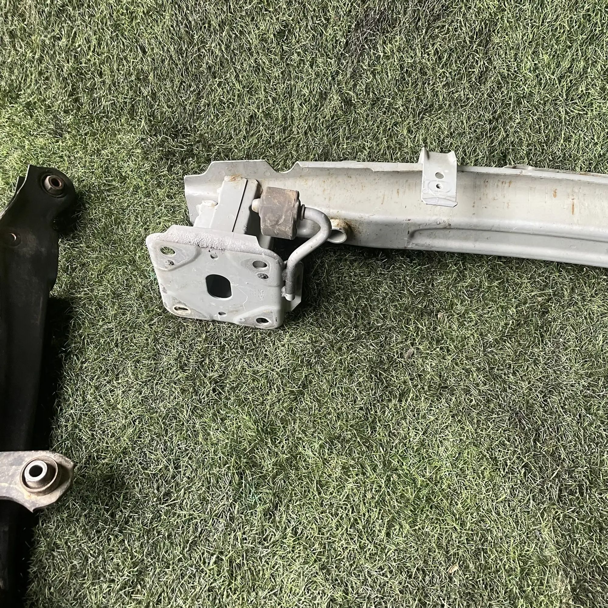 https://ycs.partsauto.market/partsauto-images/thmbs/userImages/772e461030aea93f4dbb6447c0f924d3/part/dc9a81da-5ce6-462f-bf9f-4c7067a446c6_1776939965919.jpg